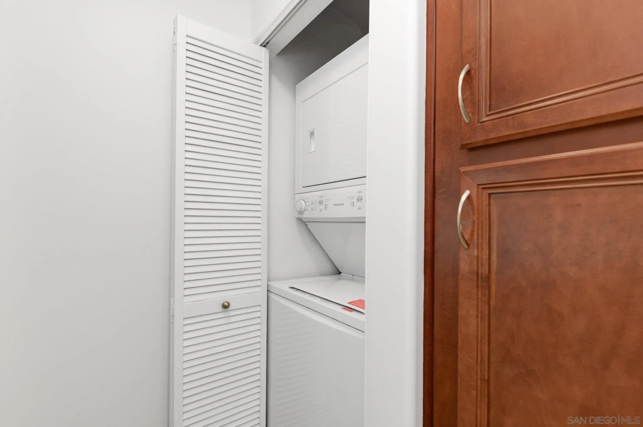 Photo #11: 260010277 Listing: Photo #11