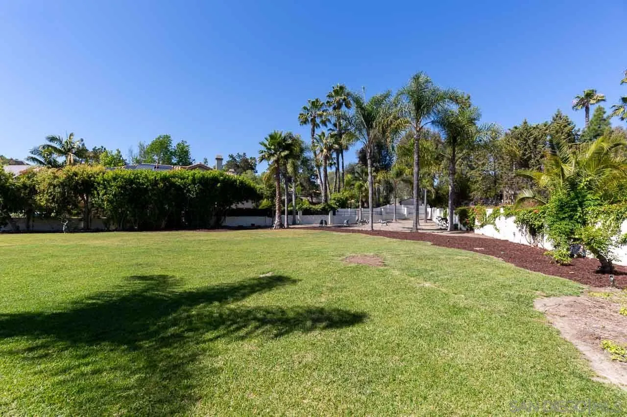 https://cdn.realtyfeed.com/cdn/127/260010278/30b30a830dbc572261cbed4bd9b7ec8c.webp