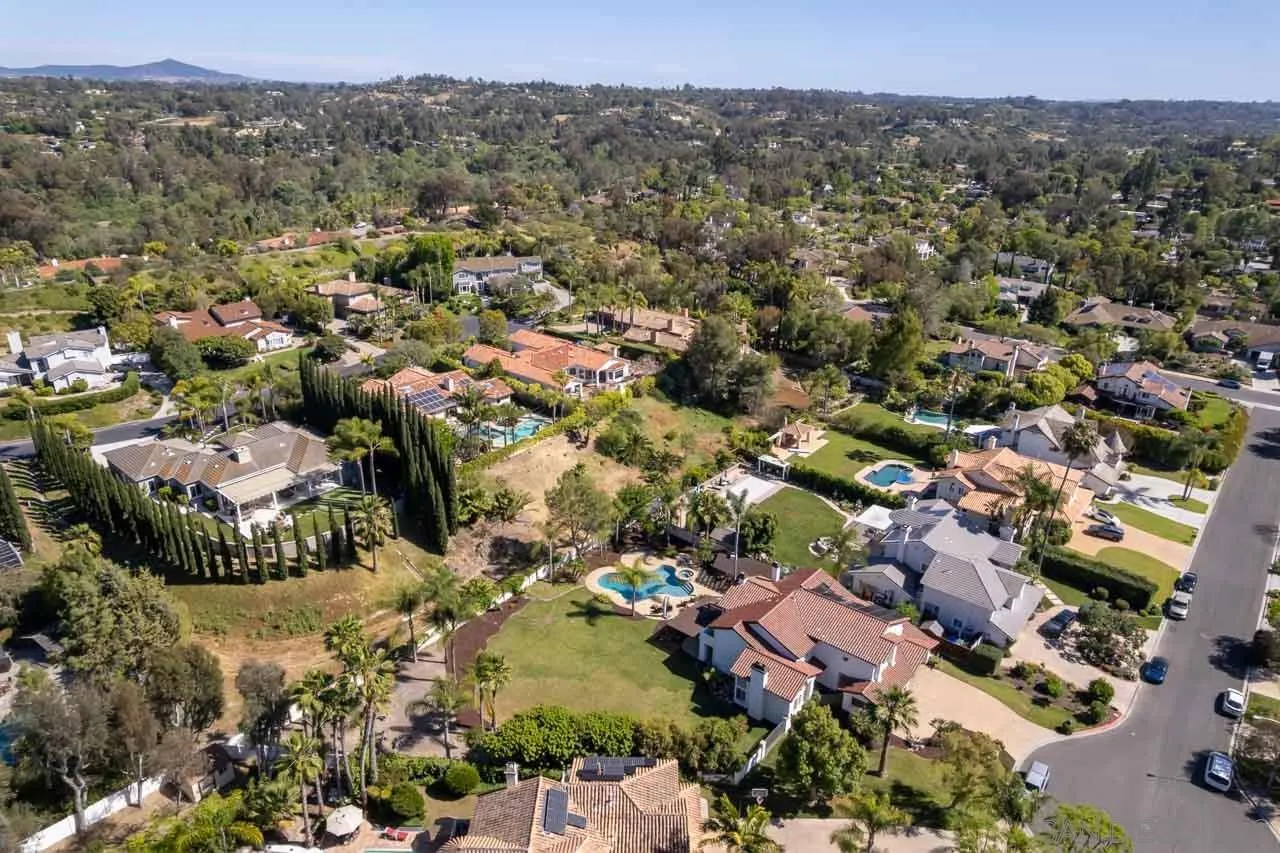 https://cdn.realtyfeed.com/cdn/127/260010278/78fc49f41ef2cfcb337bba5a343b54b2.webp