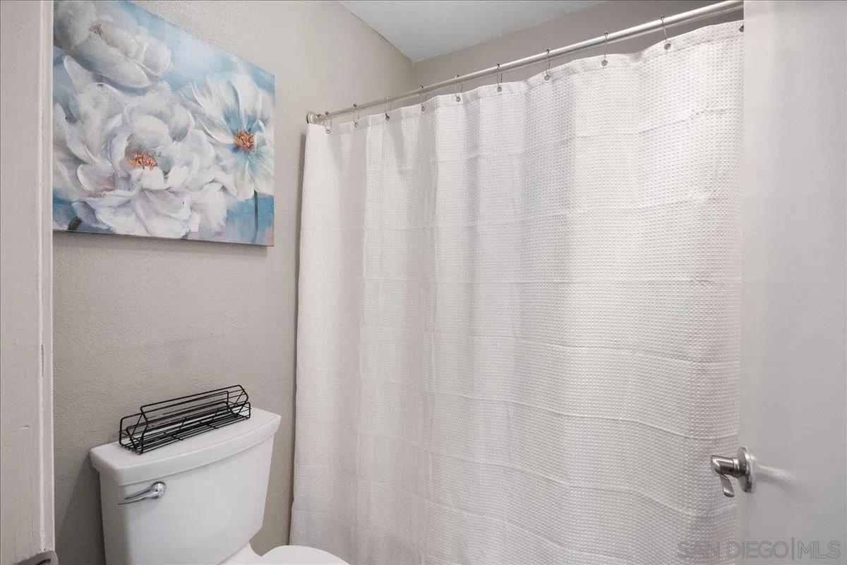 Photo #20: 260010279 Listing: Photo #20