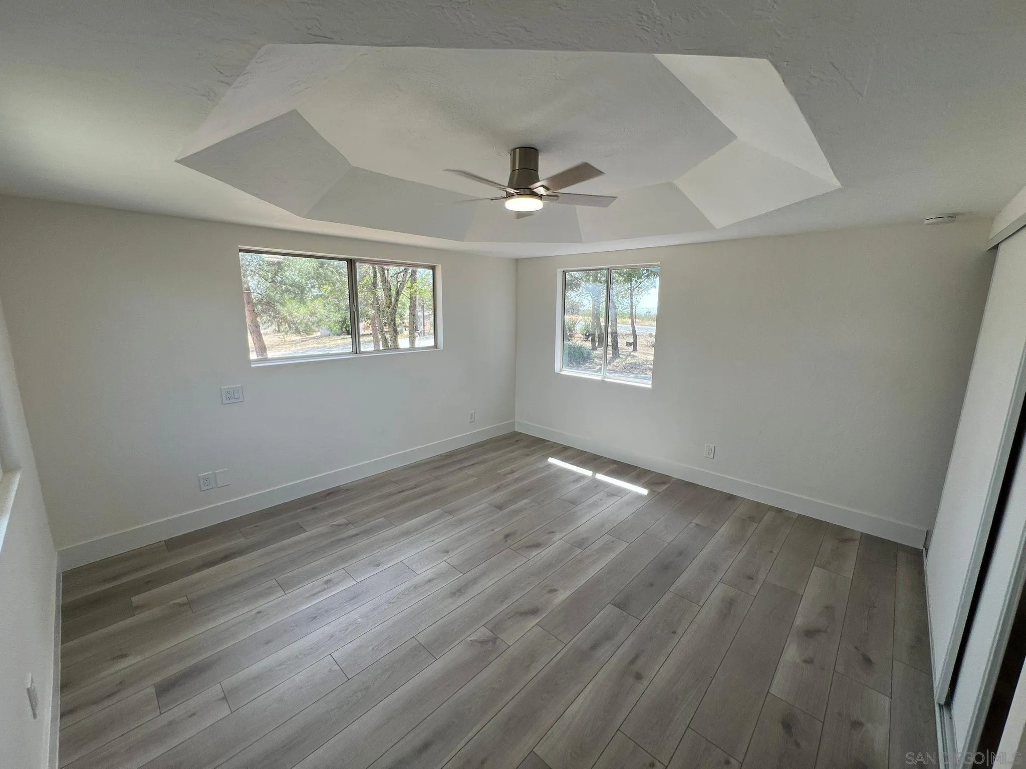 https://cdn.realtyfeed.com/cdn/127/260010285/2549fe8c644056fb3624b3c337988ad2.webp