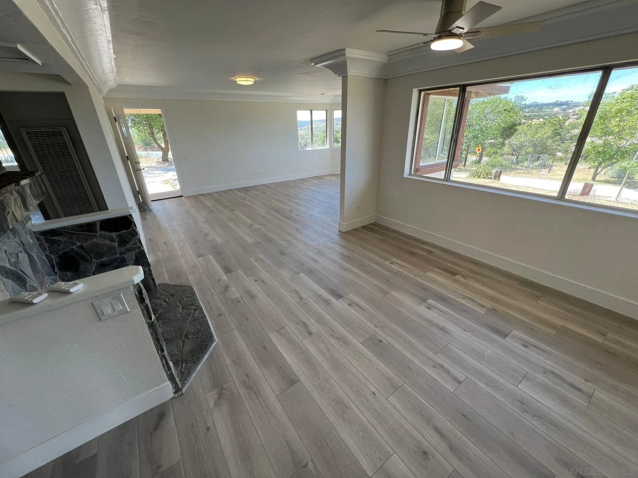 https://cdn.realtyfeed.com/cdn/127/260010285/bb72f7618ec120519453f5225c438157.webp