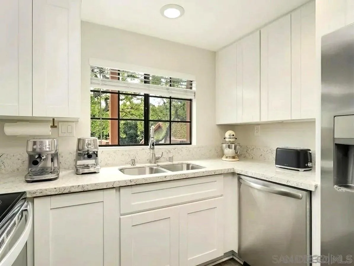 Photo #17: 260010286 Listing: Photo #17