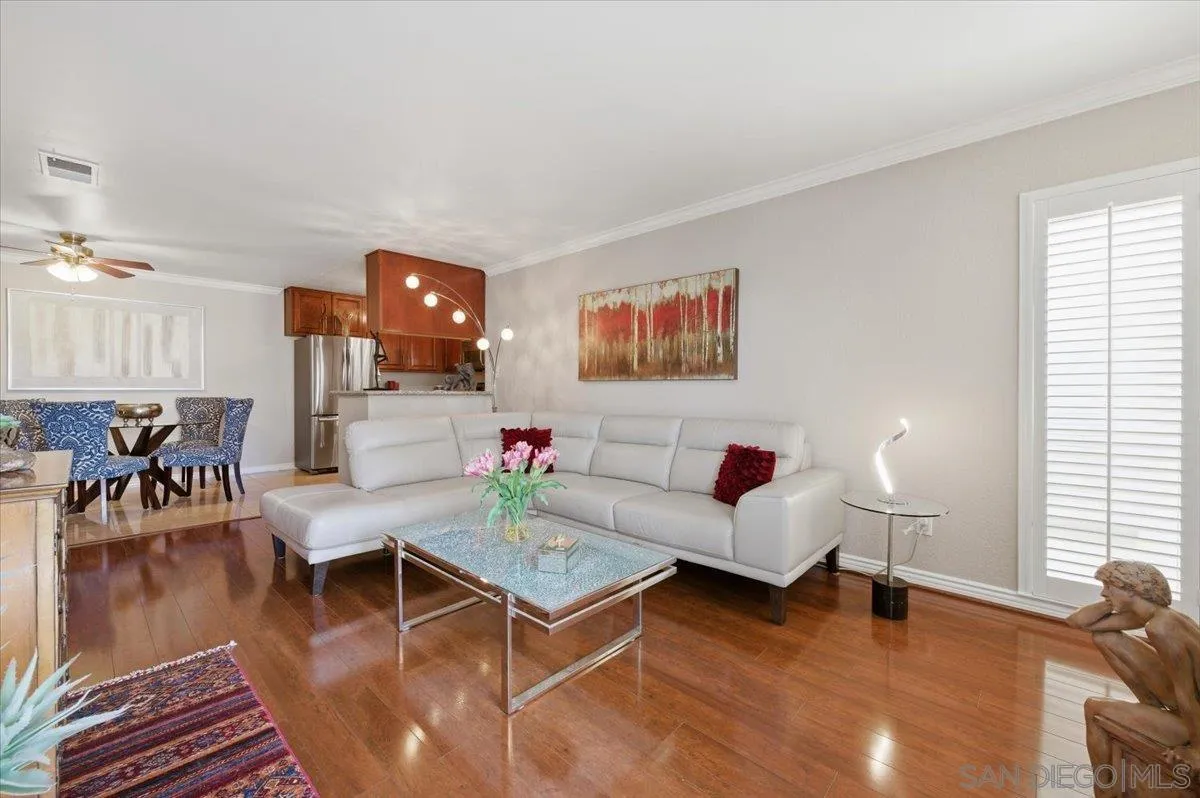 Photo #8: 260010290 Listing: Photo #8