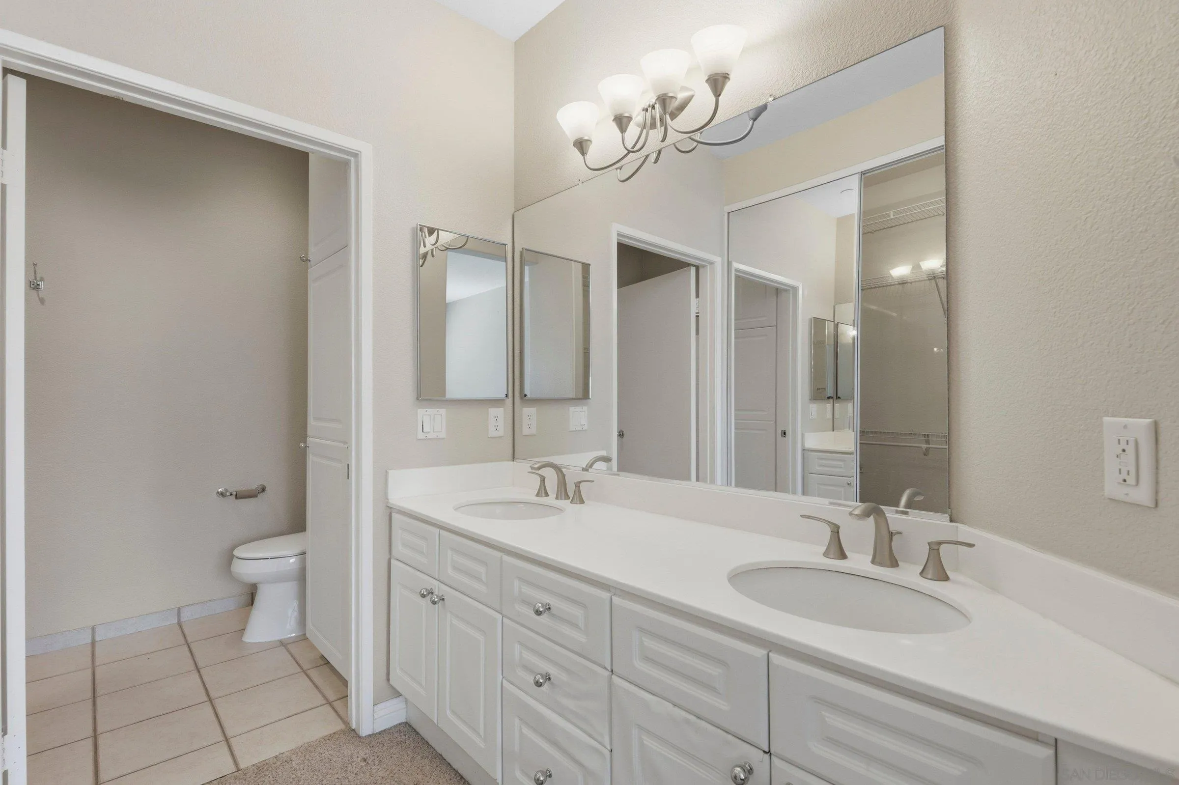 Photo #8: 260010292 Listing: Photo #8