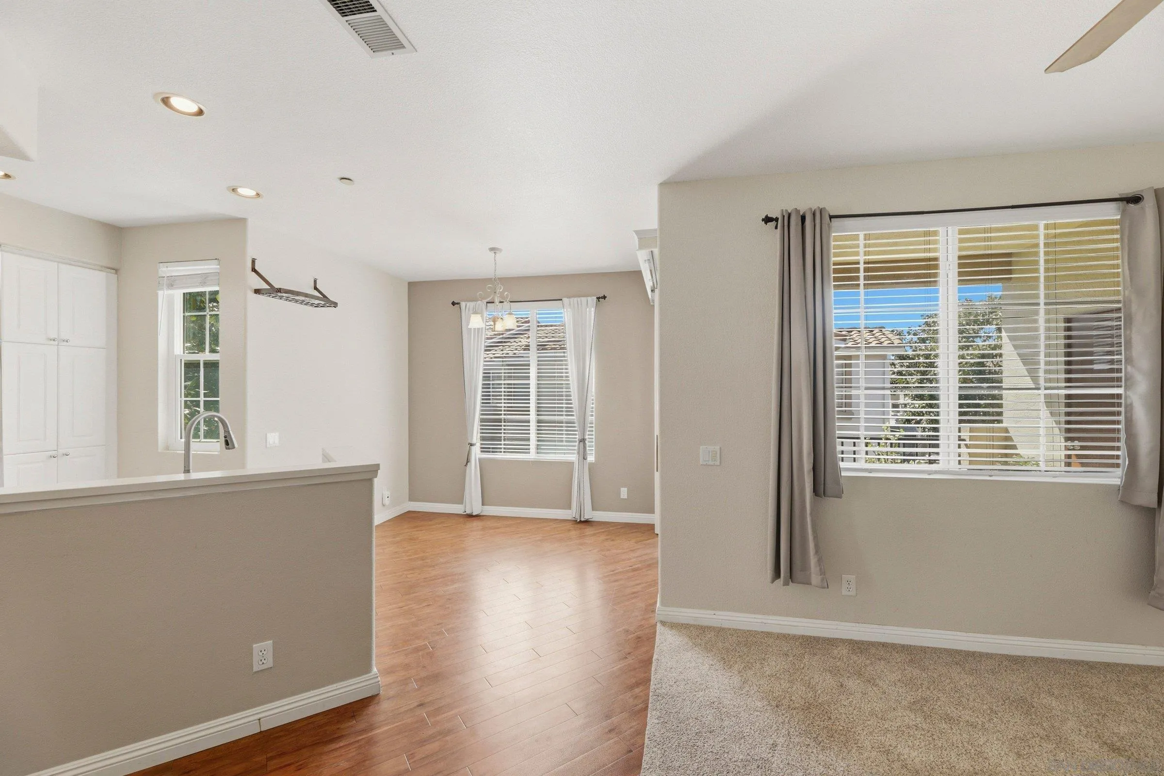 Photo #18: 260010292 Listing: Photo #18