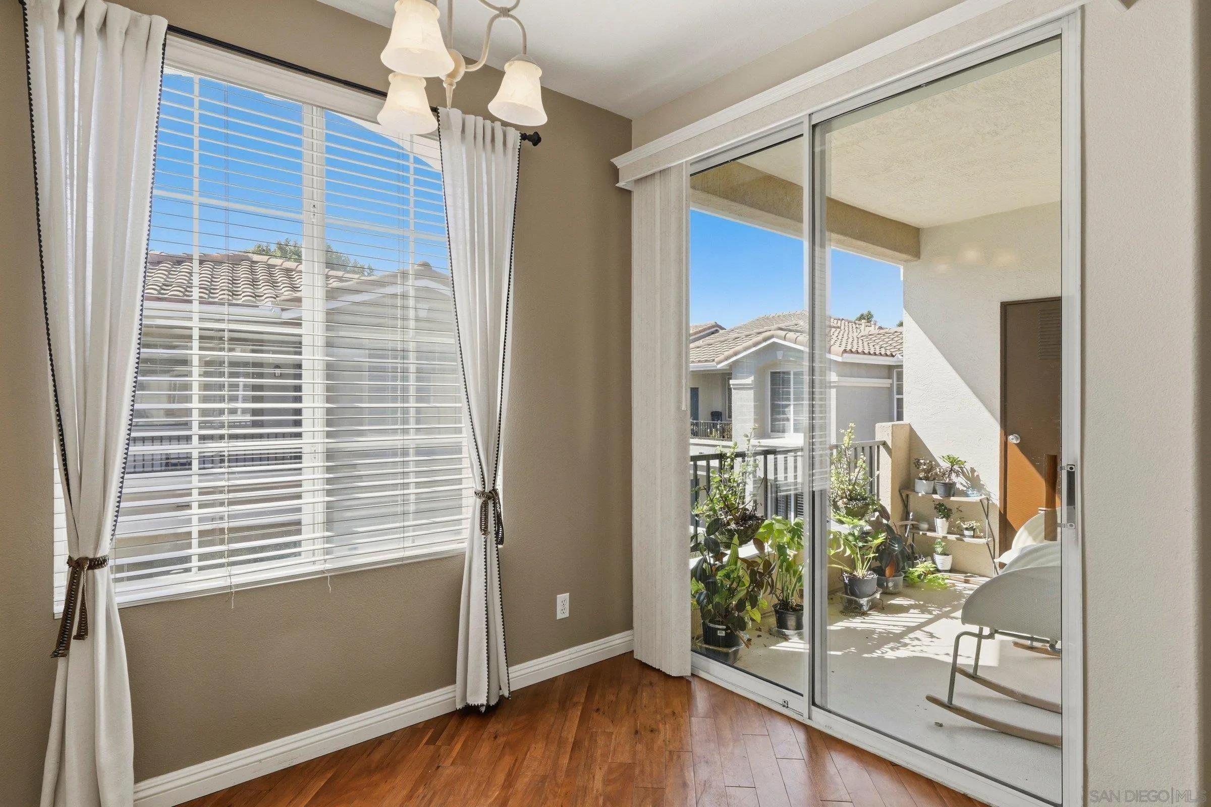 Photo #16: 260010292 Listing: Photo #16