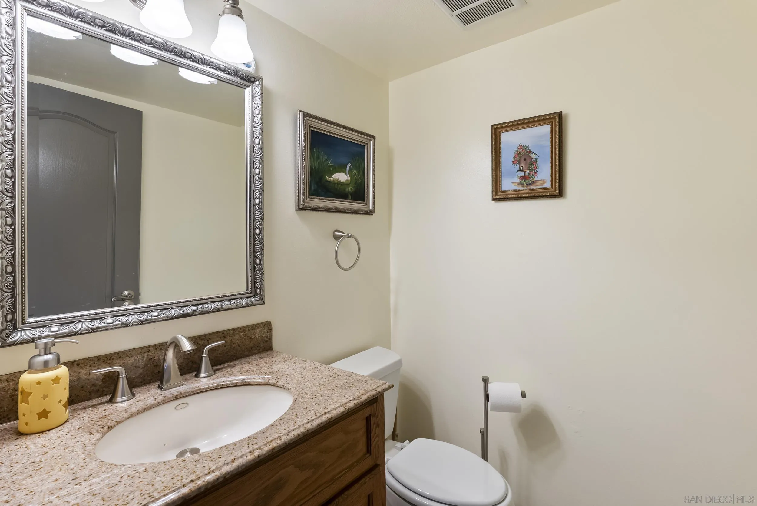 https://cdn.realtyfeed.com/cdn/127/260010294/05689ec2bfcdecc319277da16f113f22.webp