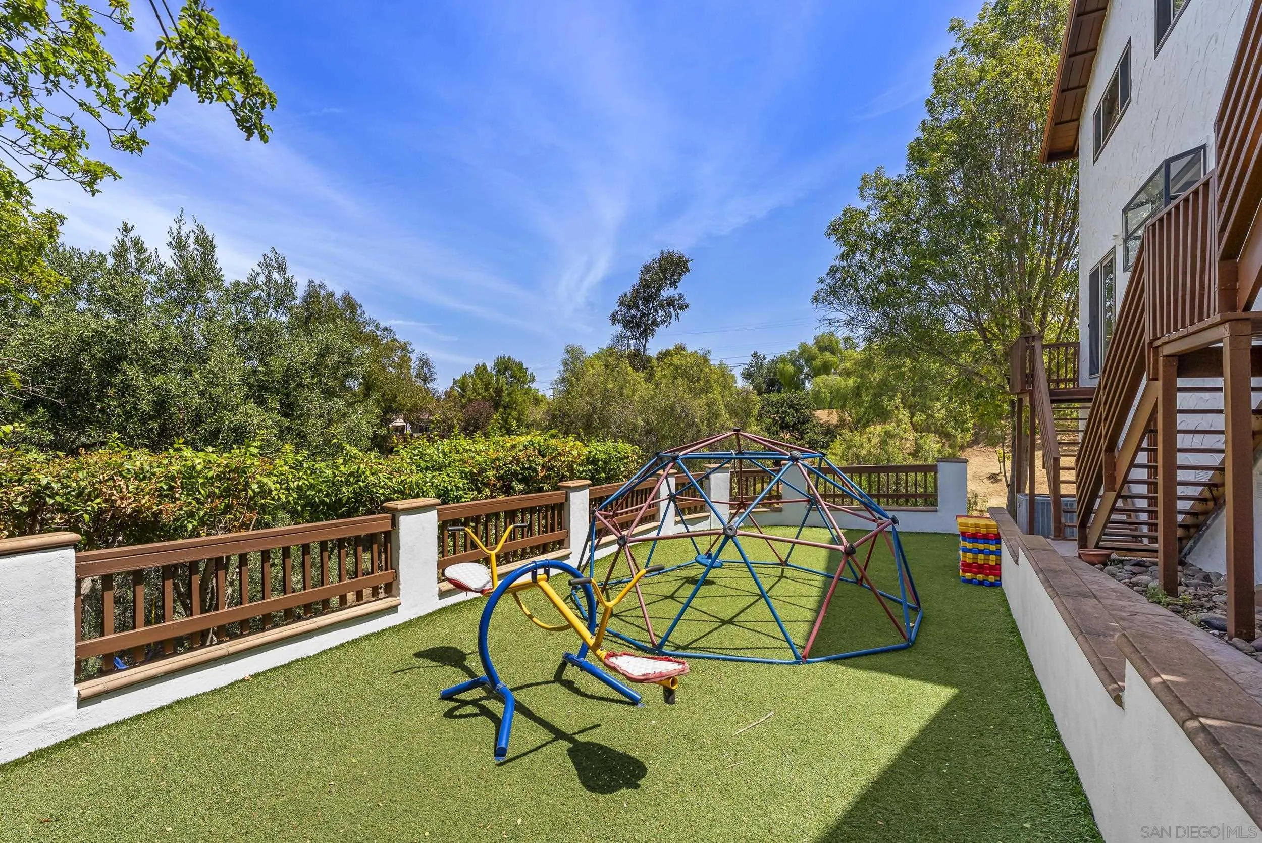 https://cdn.realtyfeed.com/cdn/127/260010294/495a2888de5017f57fd1d480dfcd60c3.webp