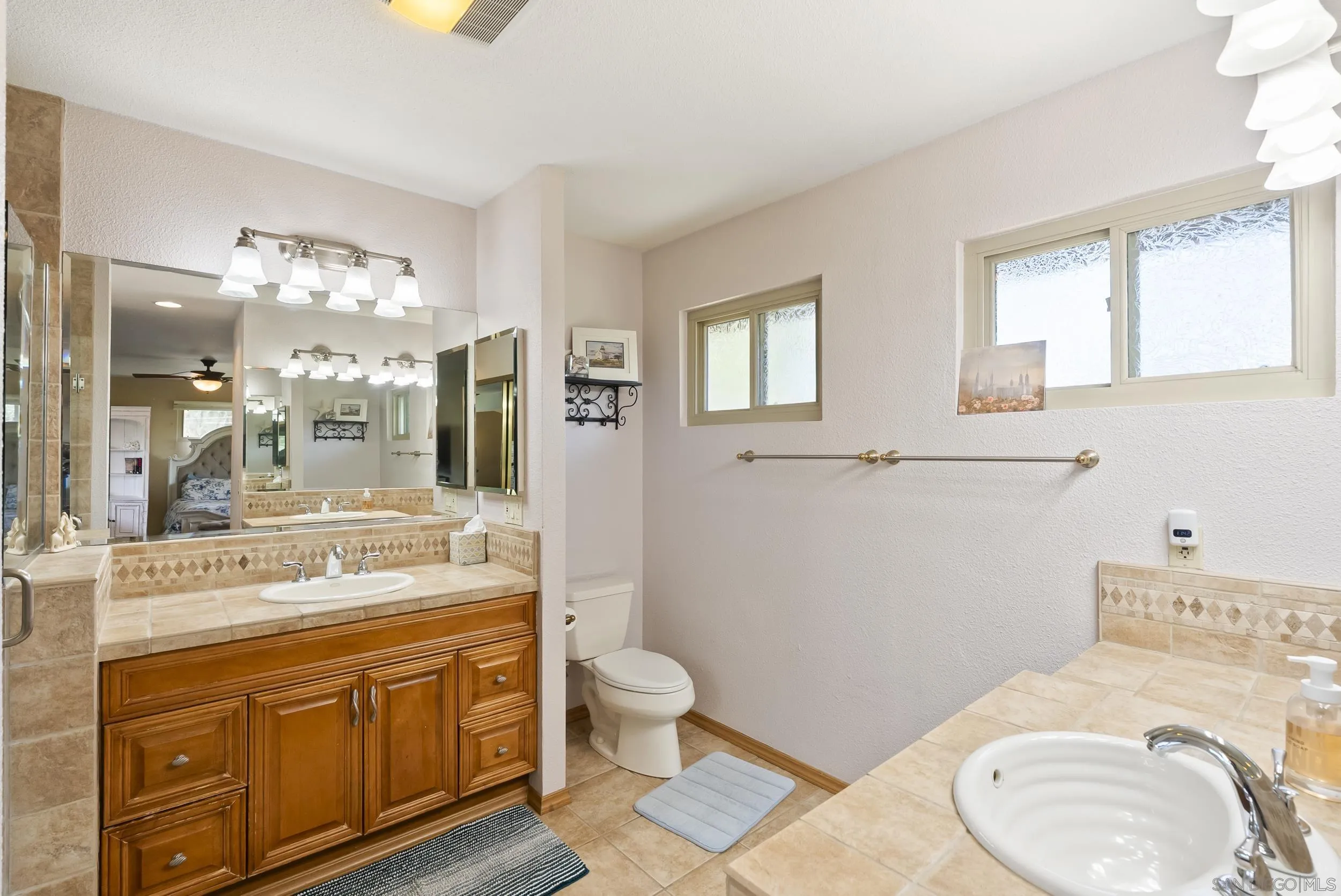 https://cdn.realtyfeed.com/cdn/127/260010294/5d442f42fb4d3dca0690027362d0619f.webp