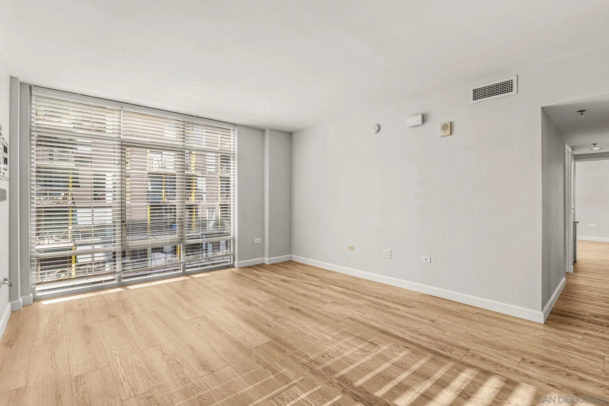 Photo #2: 260010295 Listing: Photo #2