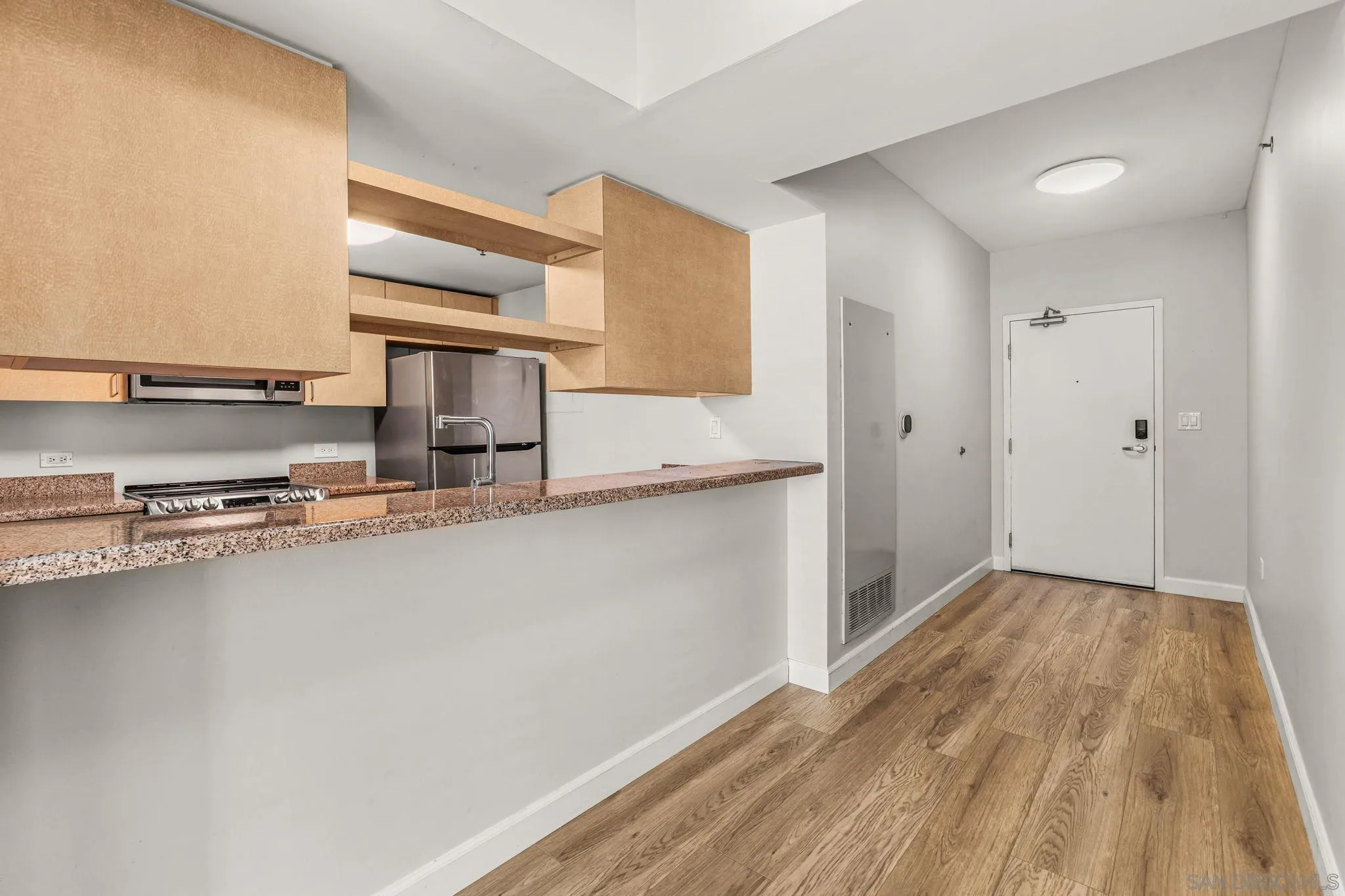 Photo #7: 260010295 Listing: Photo #7