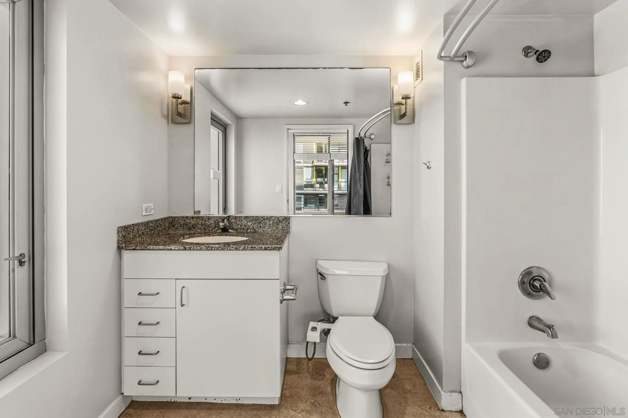 Photo #15: 260010295 Listing: Photo #15