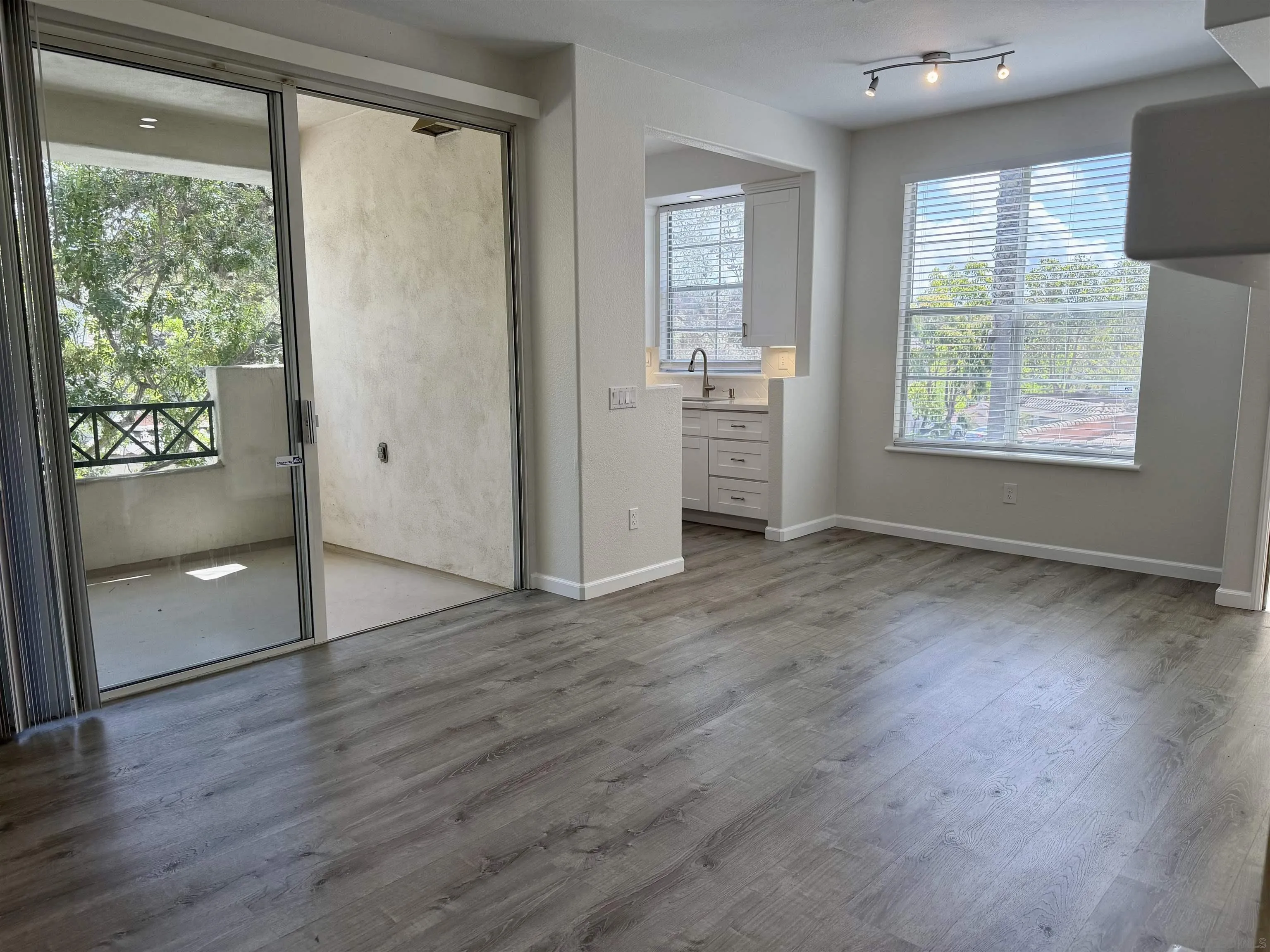 Photo #15: 260010296 Listing: Photo #15