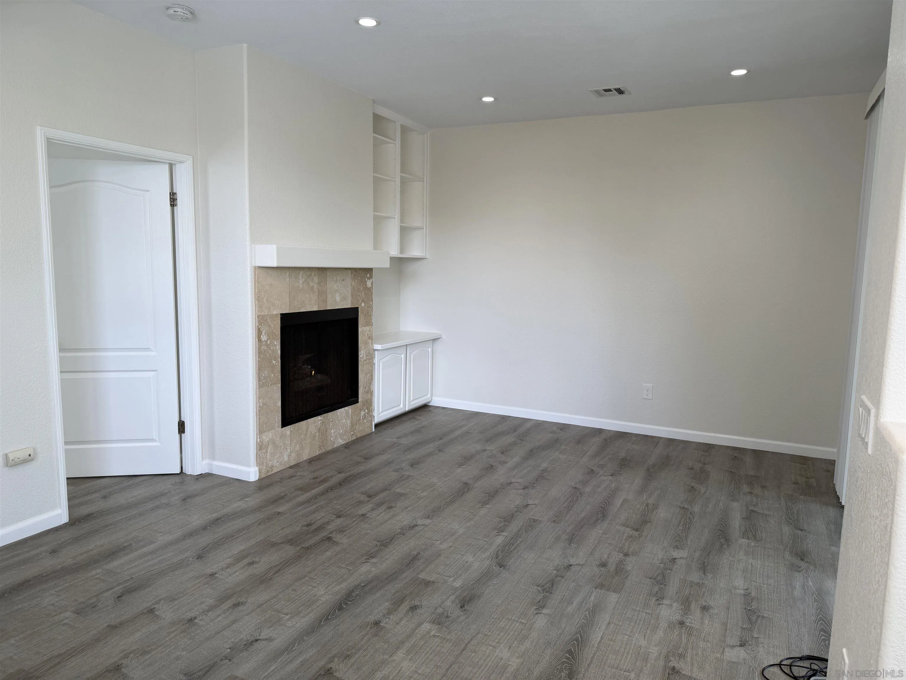 Photo #5: 260010296 Listing: Photo #5