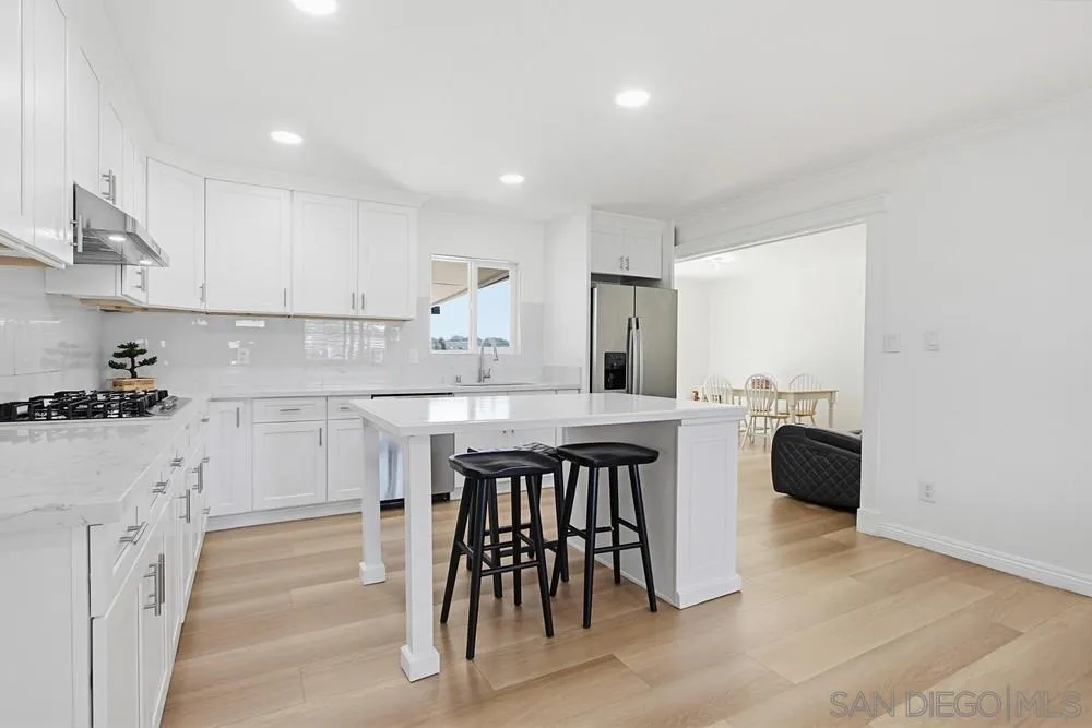 https://cdn.realtyfeed.com/cdn/127/260010297/66332a80755ee5b988ac93d2857e5882.webp