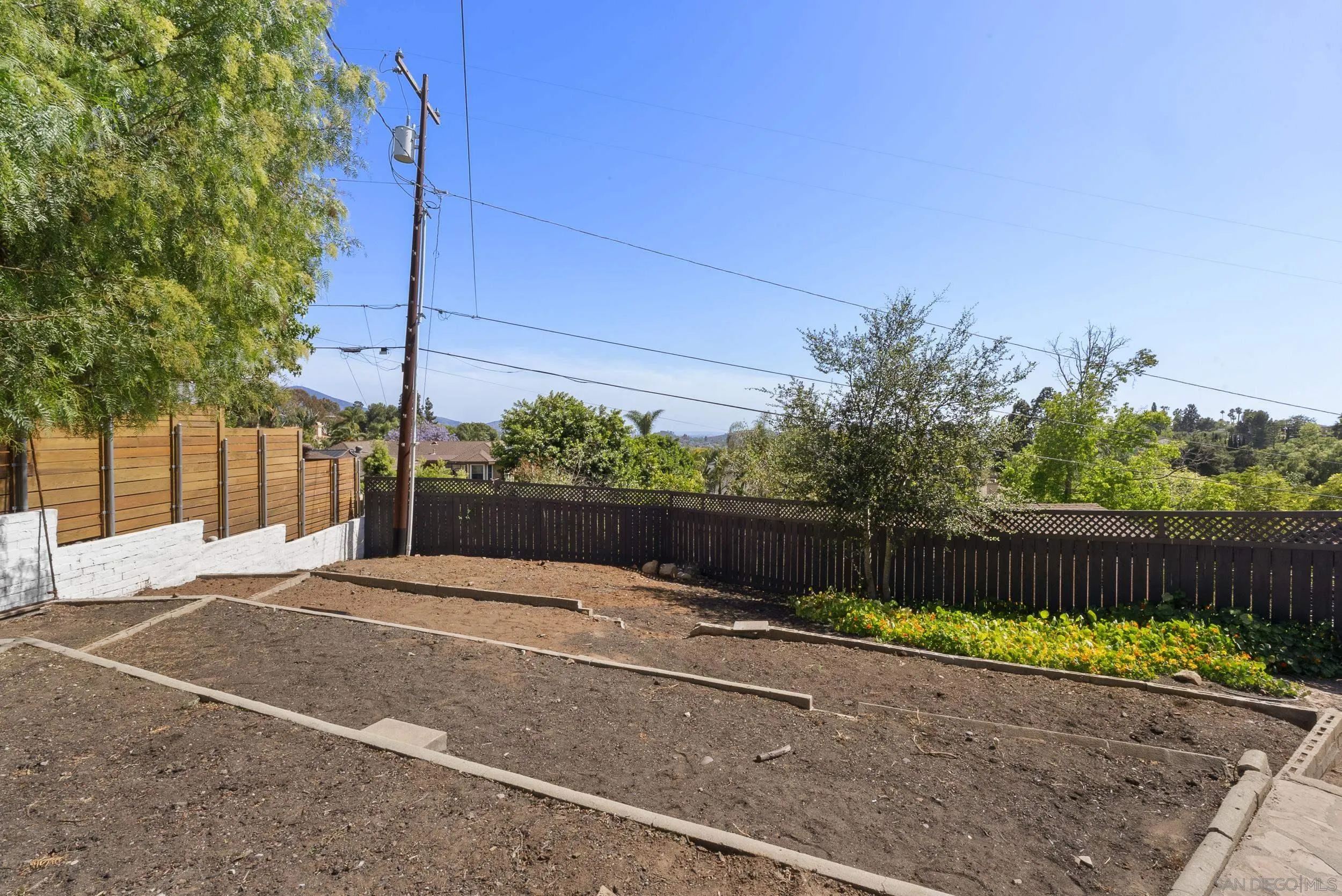 https://cdn.realtyfeed.com/cdn/127/260010298/07ec2033ad6abb120843e31393635821.webp