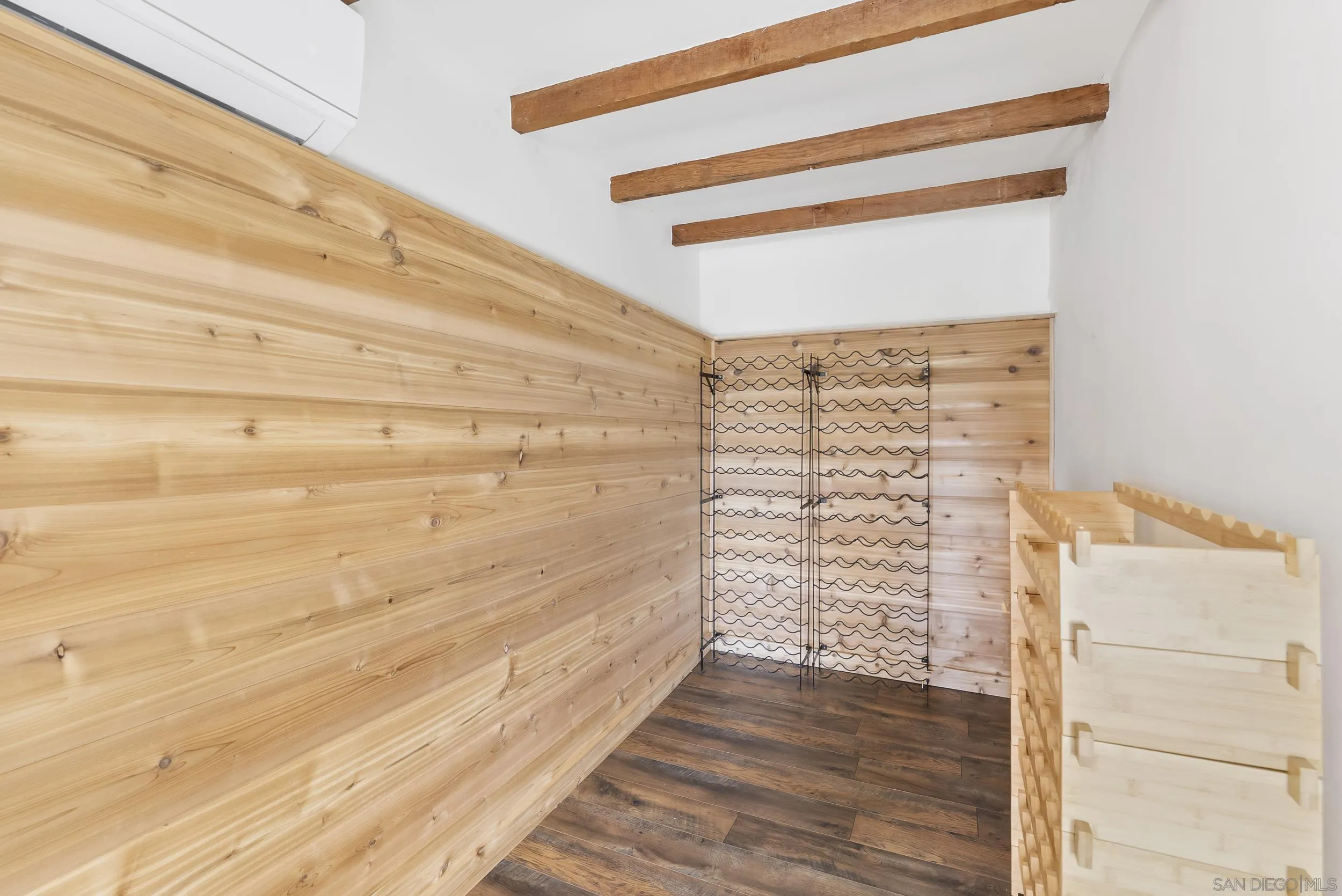 https://cdn.realtyfeed.com/cdn/127/260010298/22151f52f31c188b249b0d6df9209a18.webp
