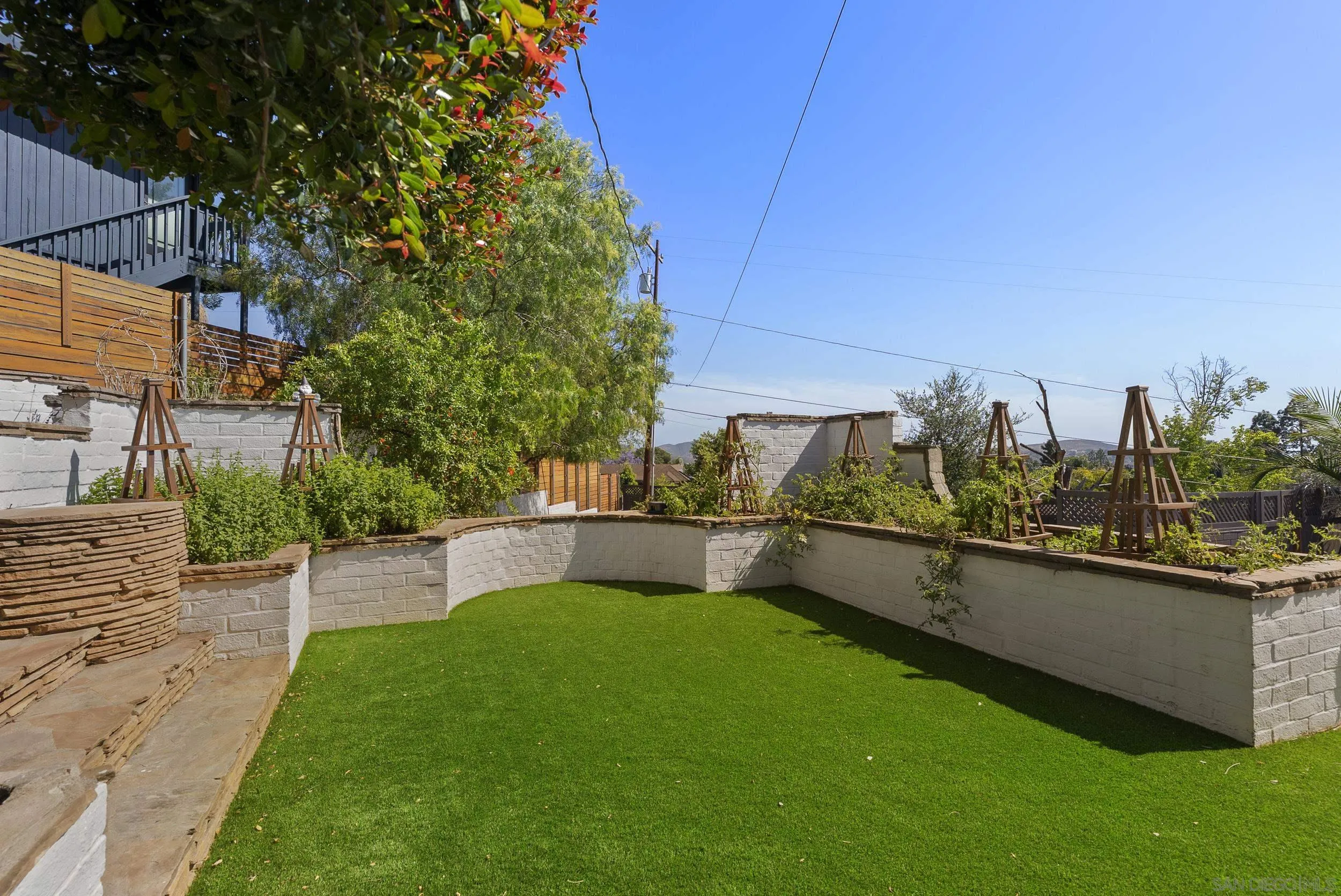 https://cdn.realtyfeed.com/cdn/127/260010298/37f292d868930b0865a3142514ba0213.webp