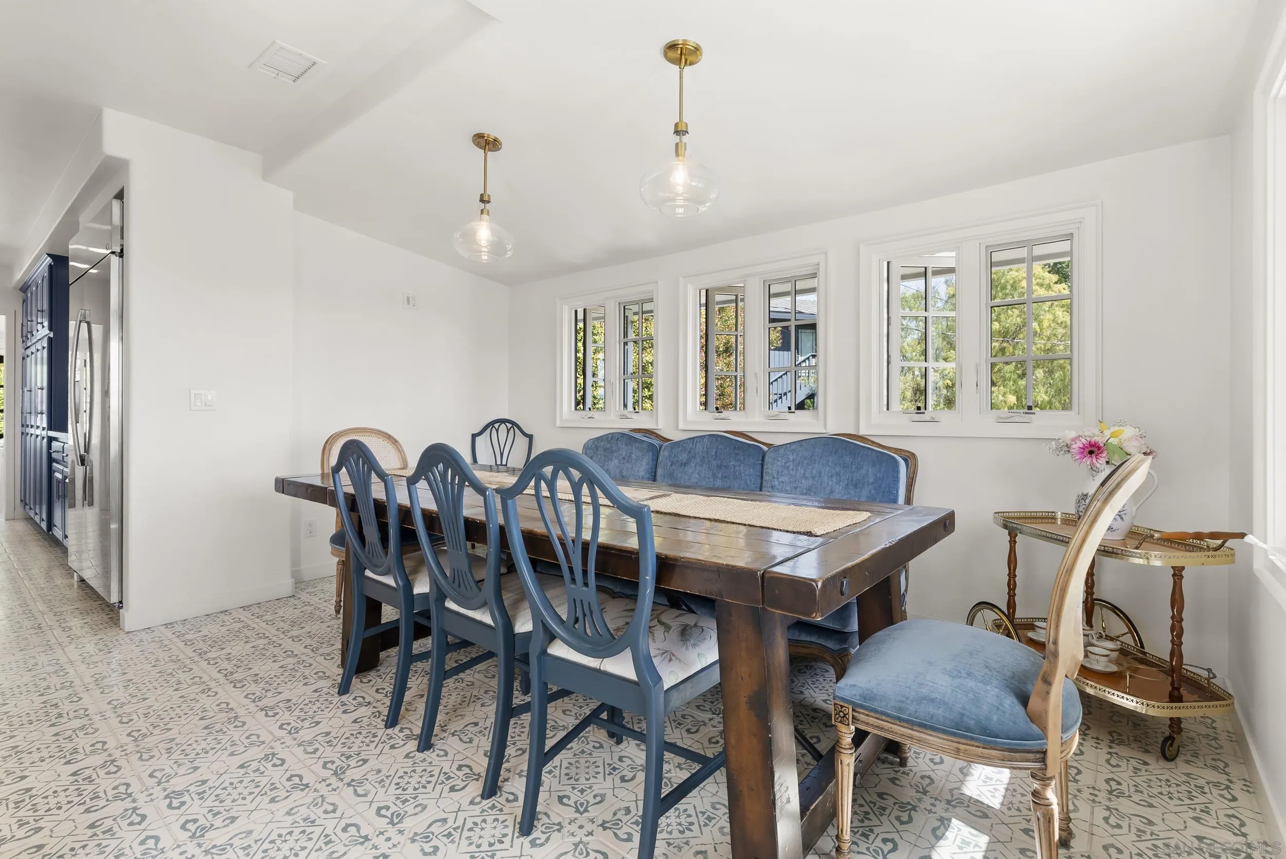 https://cdn.realtyfeed.com/cdn/127/260010298/48665b6fc1f2f2ab502dc55d054dc9a4.webp