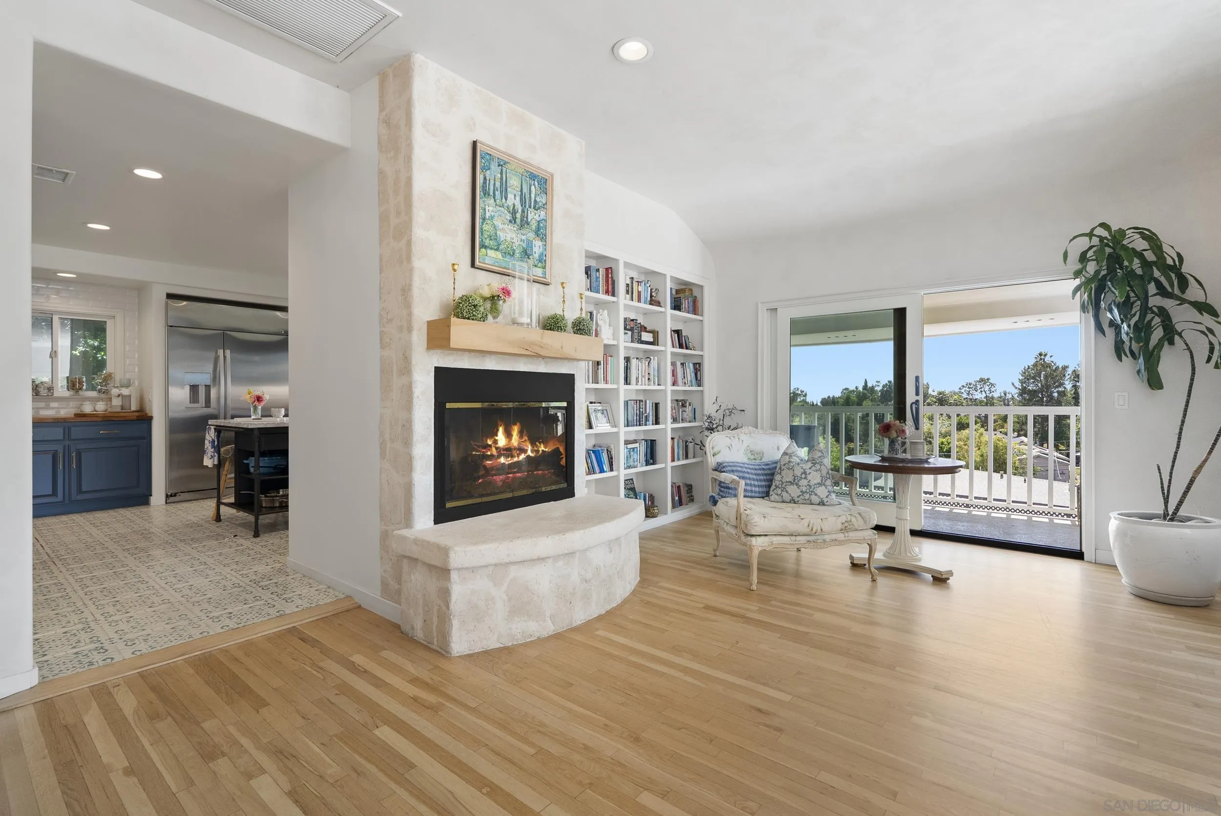 https://cdn.realtyfeed.com/cdn/127/260010298/f2dcb8ec60617ec51f061ed28d28f23e.webp