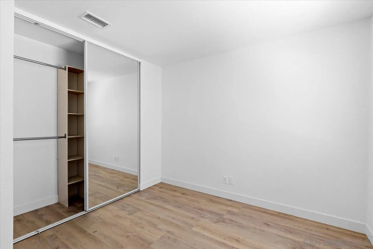 https://cdn.realtyfeed.com/cdn/127/260010305/4517c0ea2ad8eab2a9bebd5ee34b6150.webp