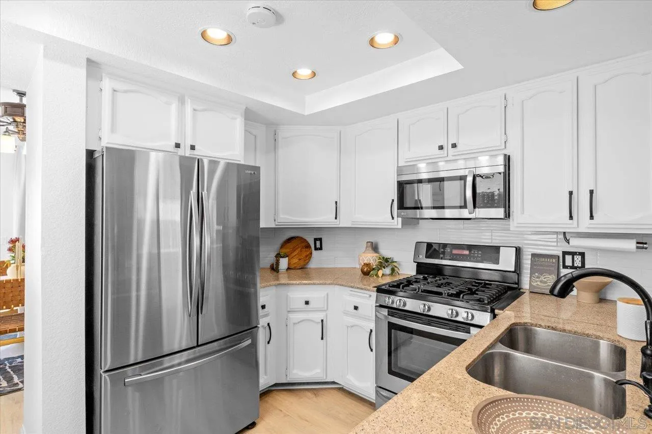 https://cdn.realtyfeed.com/cdn/127/260010305/5cfdcde71615769fa696d1104e4d1826.webp