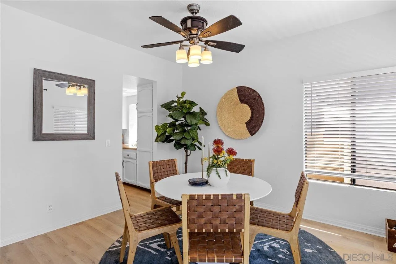 https://cdn.realtyfeed.com/cdn/127/260010305/bc7886ad69bf1359c93741c6e91103cd.webp
