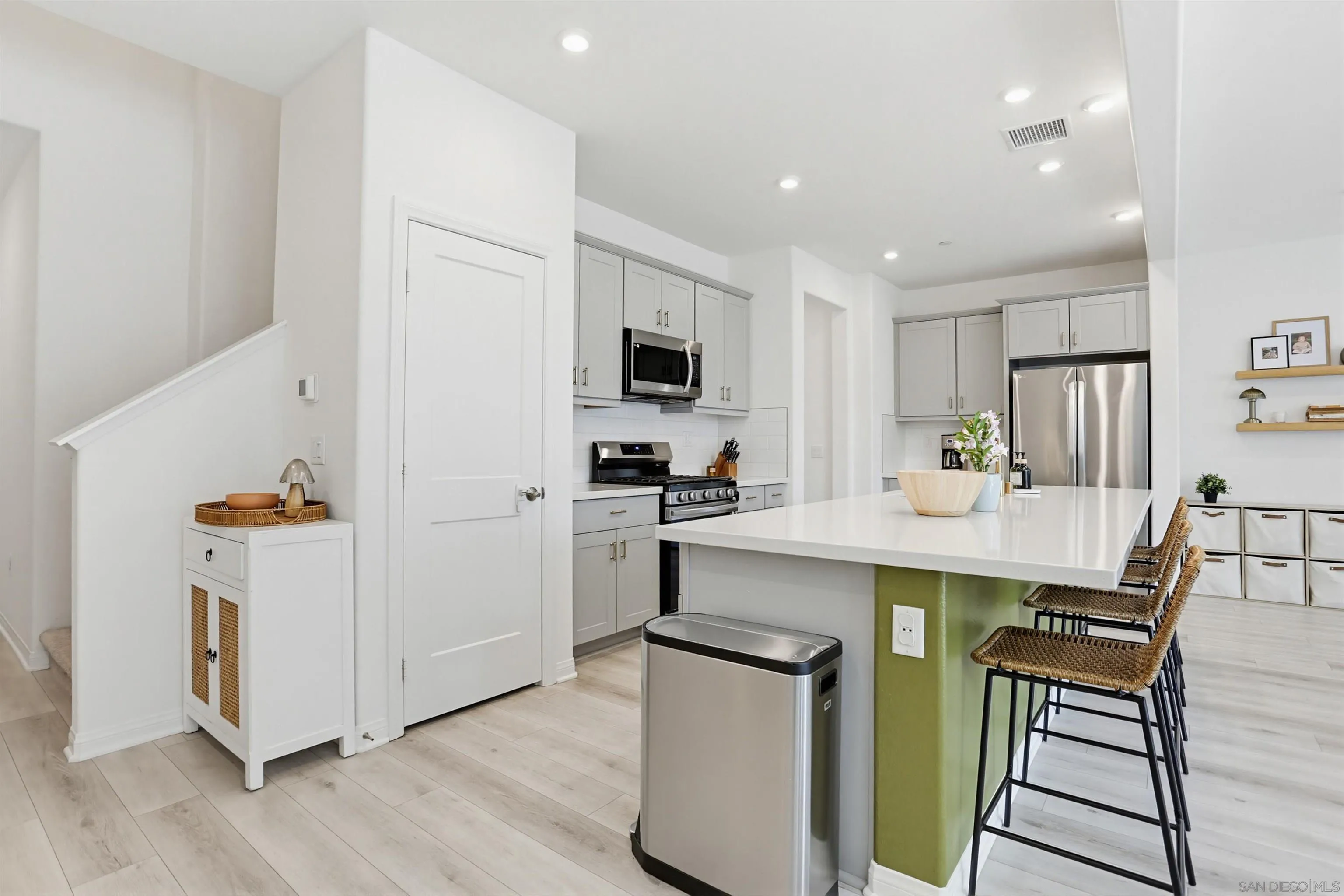 Photo #9: 260010306 Listing: Photo #9