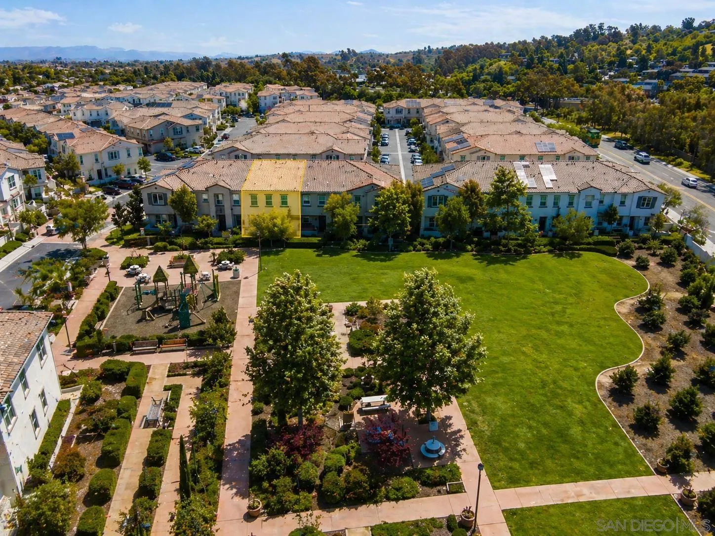 Photo #2: 260010308 Listing: Photo #2