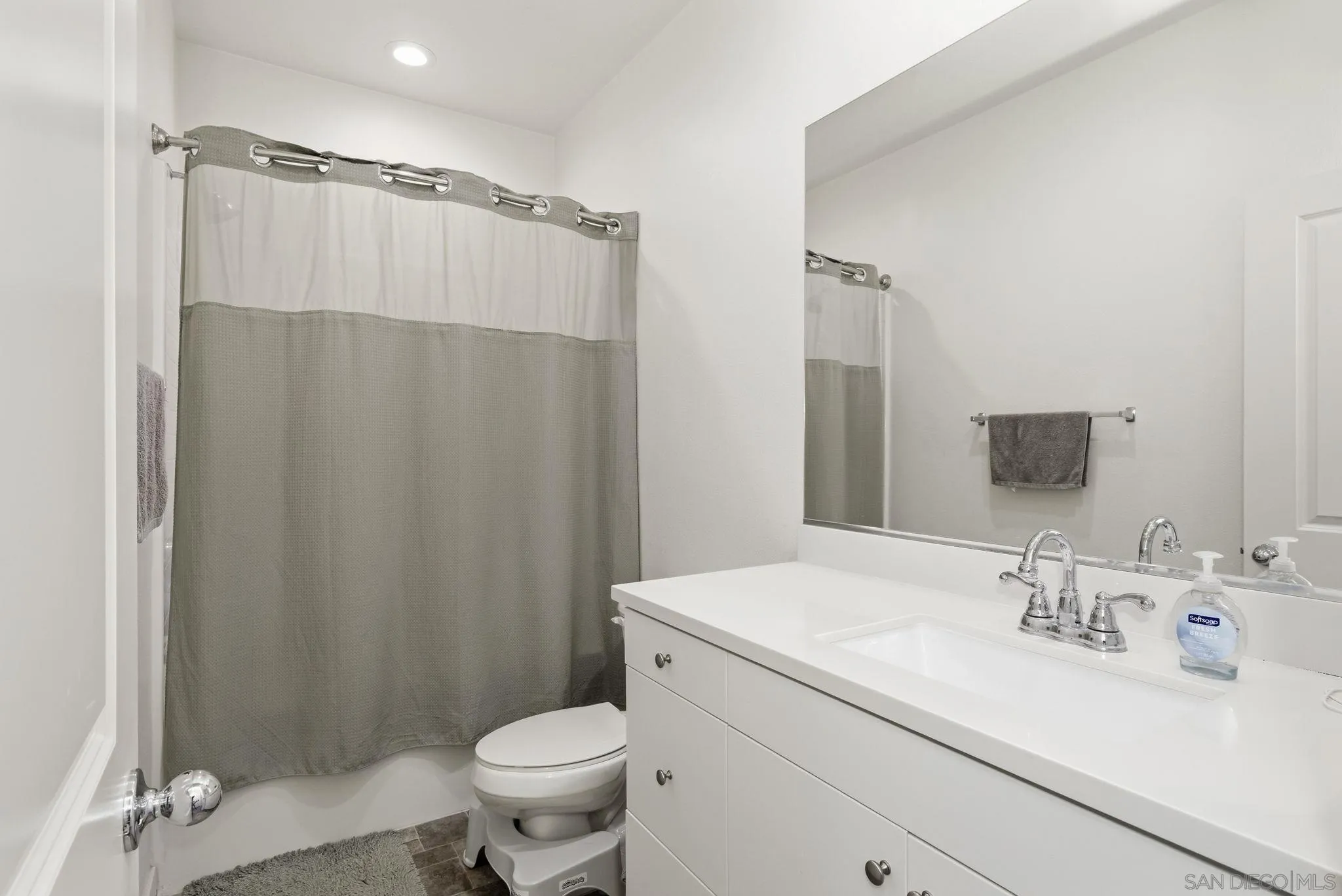 Photo #21: 260010308 Listing: Photo #21