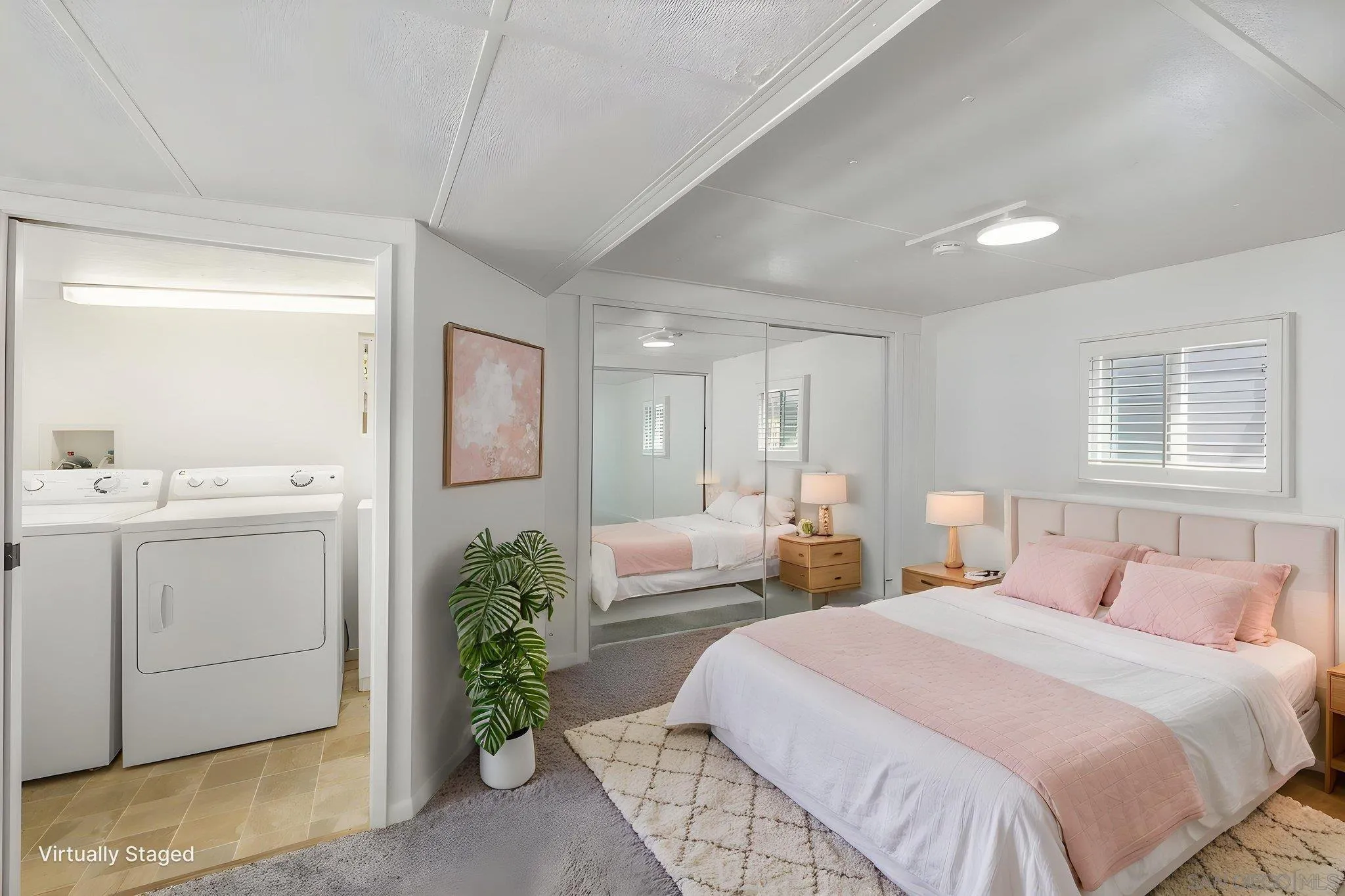 https://cdn.realtyfeed.com/cdn/127/260010309/1262690ad5369bd61cb390ed4c64031f.webp