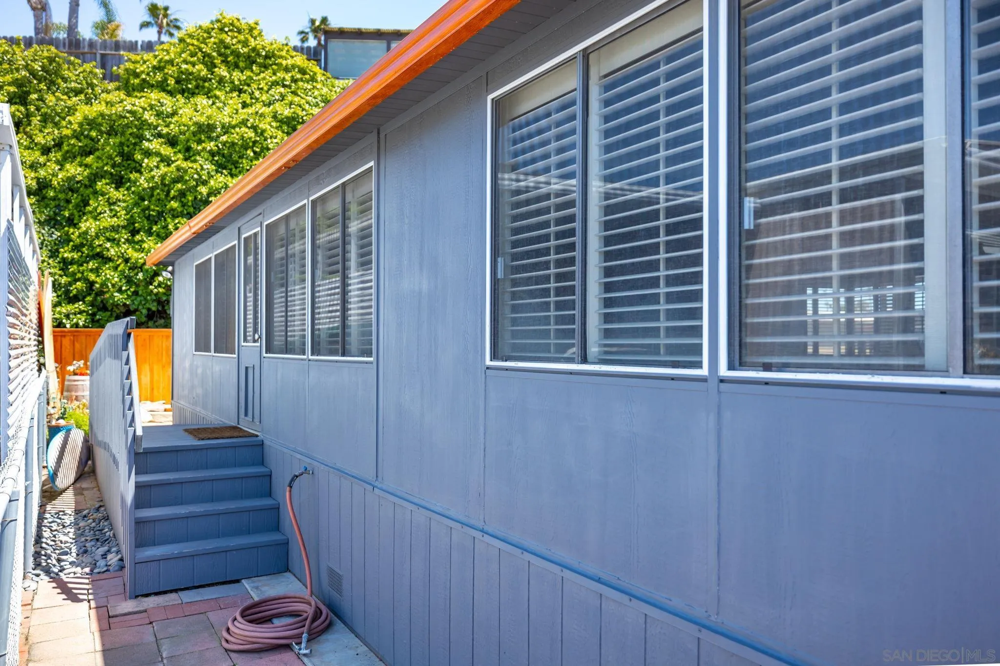 https://cdn.realtyfeed.com/cdn/127/260010309/c4f5d2b40381f4c2c2e65f4df0f10cba.webp