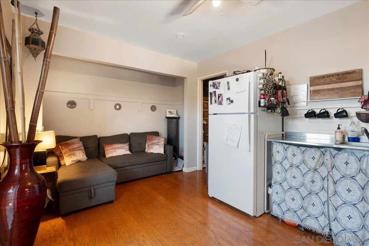 https://cdn.realtyfeed.com/cdn/127/260010312/12de7c791ab3515284c111b26df5db9e.webp