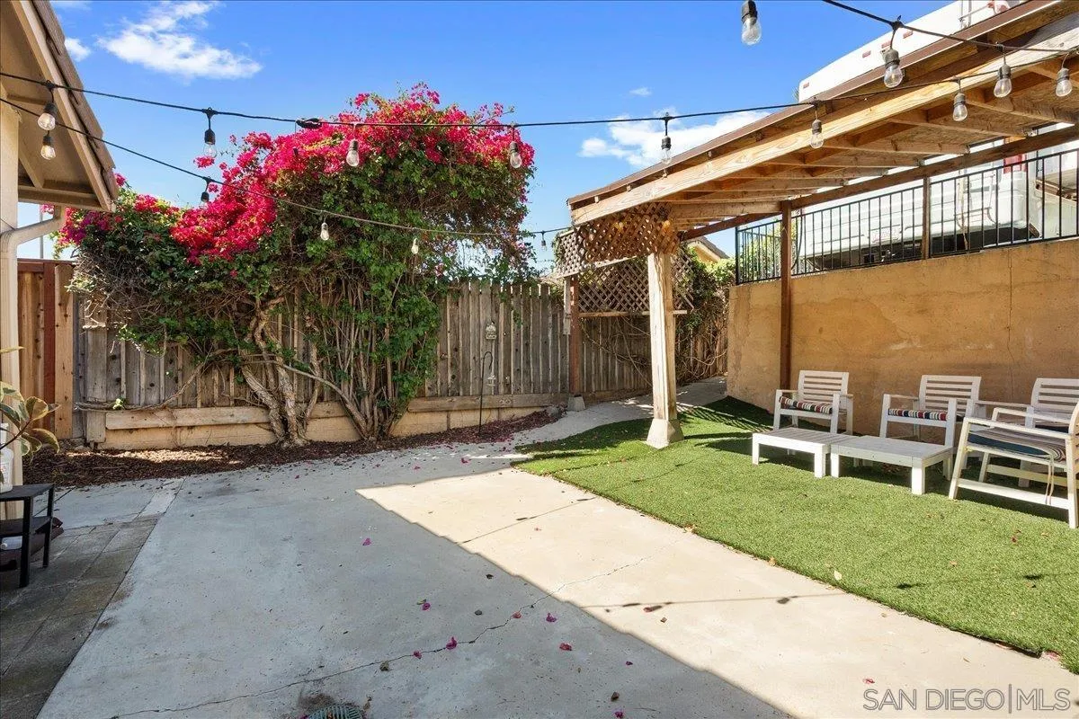 https://cdn.realtyfeed.com/cdn/127/260010312/e1028248584b23930a5628c211e94a84.webp