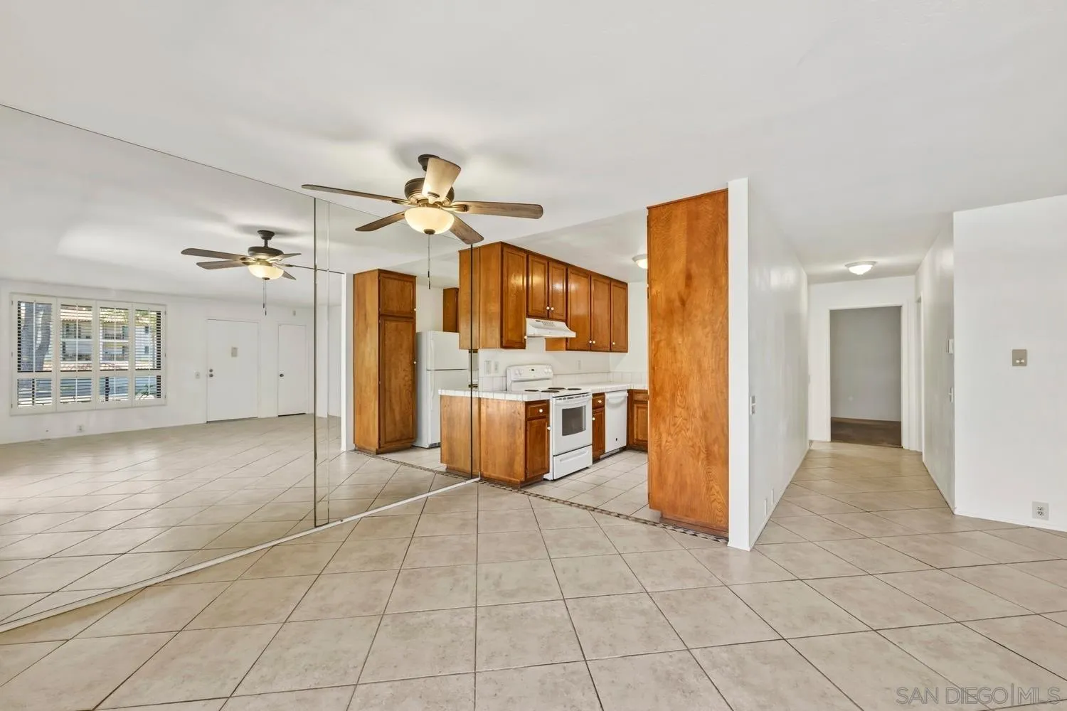 Photo #6: 260010314 Listing: Photo #6