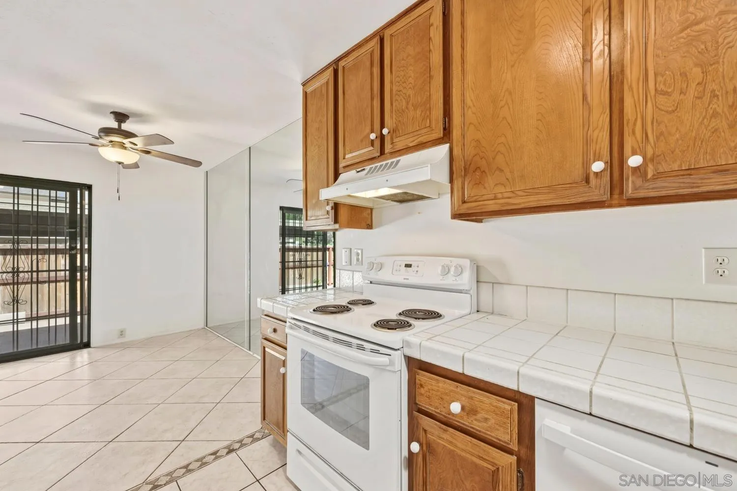 Photo #8: 260010314 Listing: Photo #8