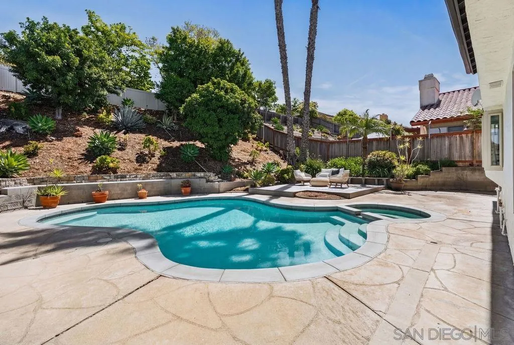 https://cdn.realtyfeed.com/cdn/127/260010315/77f140ea451d3d42f7e7626579656c24.webp