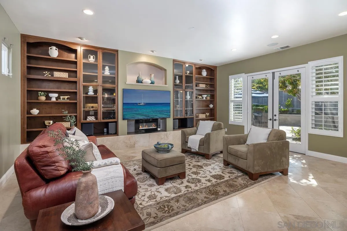 https://cdn.realtyfeed.com/cdn/127/260010317/592742748bb1c0ad48007e0794c6a11a.webp