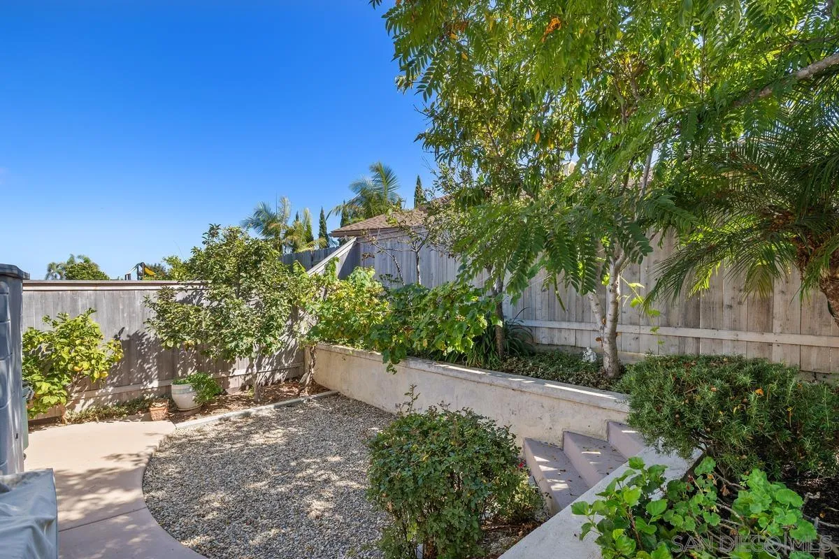 https://cdn.realtyfeed.com/cdn/127/260010317/d3b51507a6954db496443accc0ccc377.webp