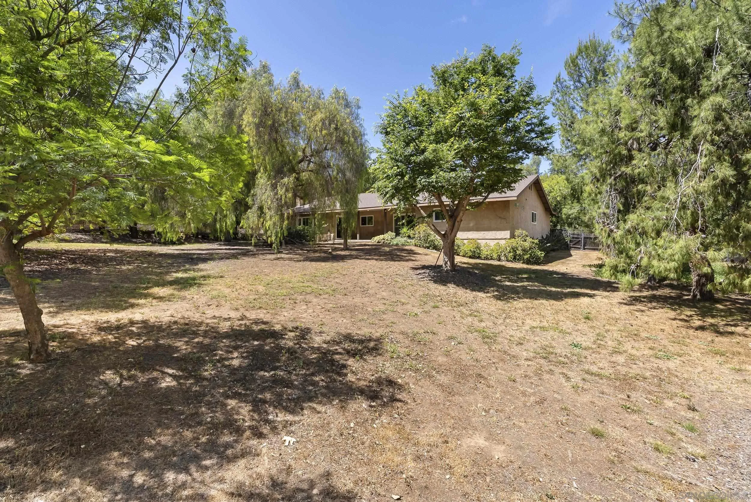 https://cdn.realtyfeed.com/cdn/127/260010326/425e4cf68db5609747f1c424efc377f8.webp