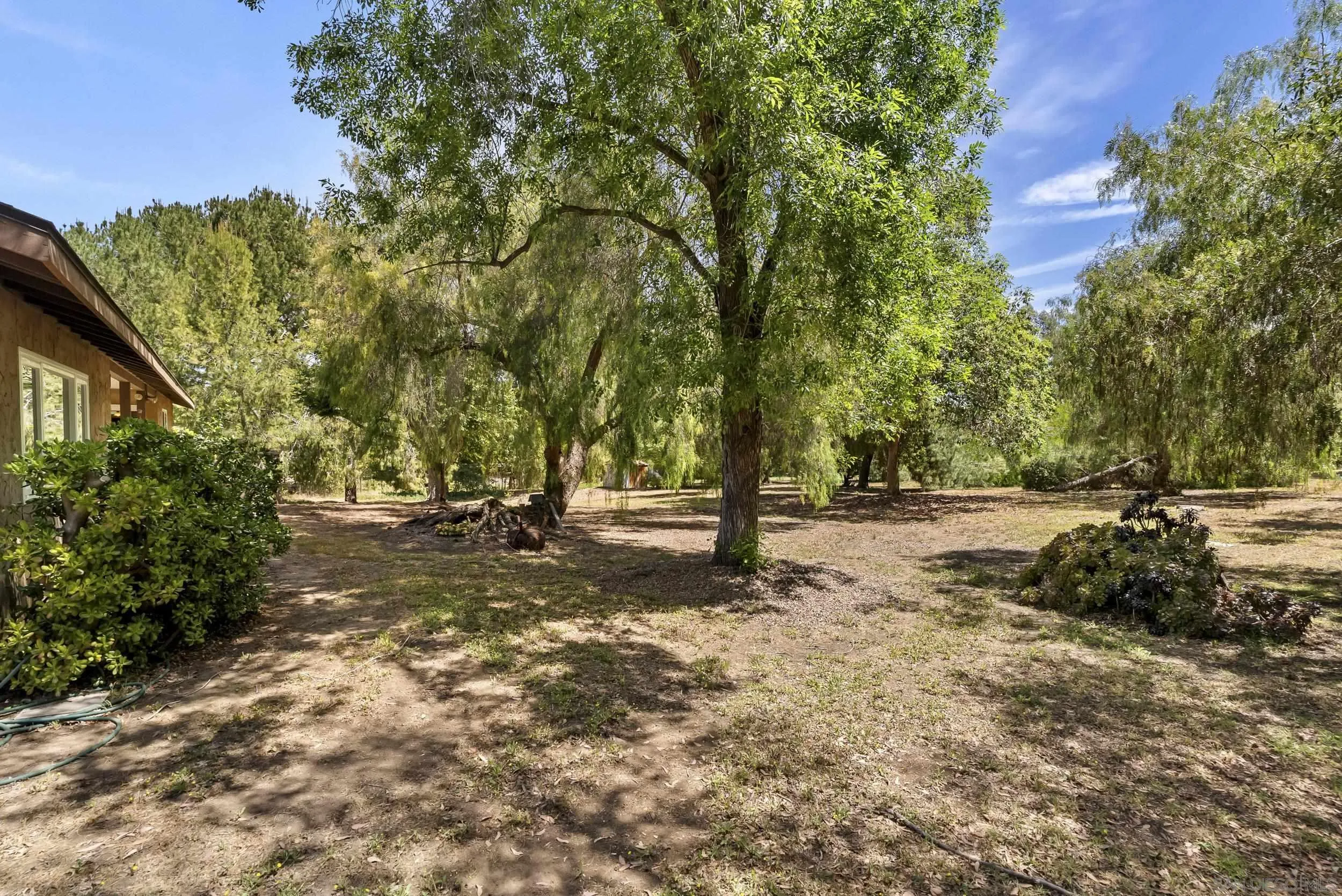 https://cdn.realtyfeed.com/cdn/127/260010326/4f3090d666edce2b8b47efc987d36cc6.webp
