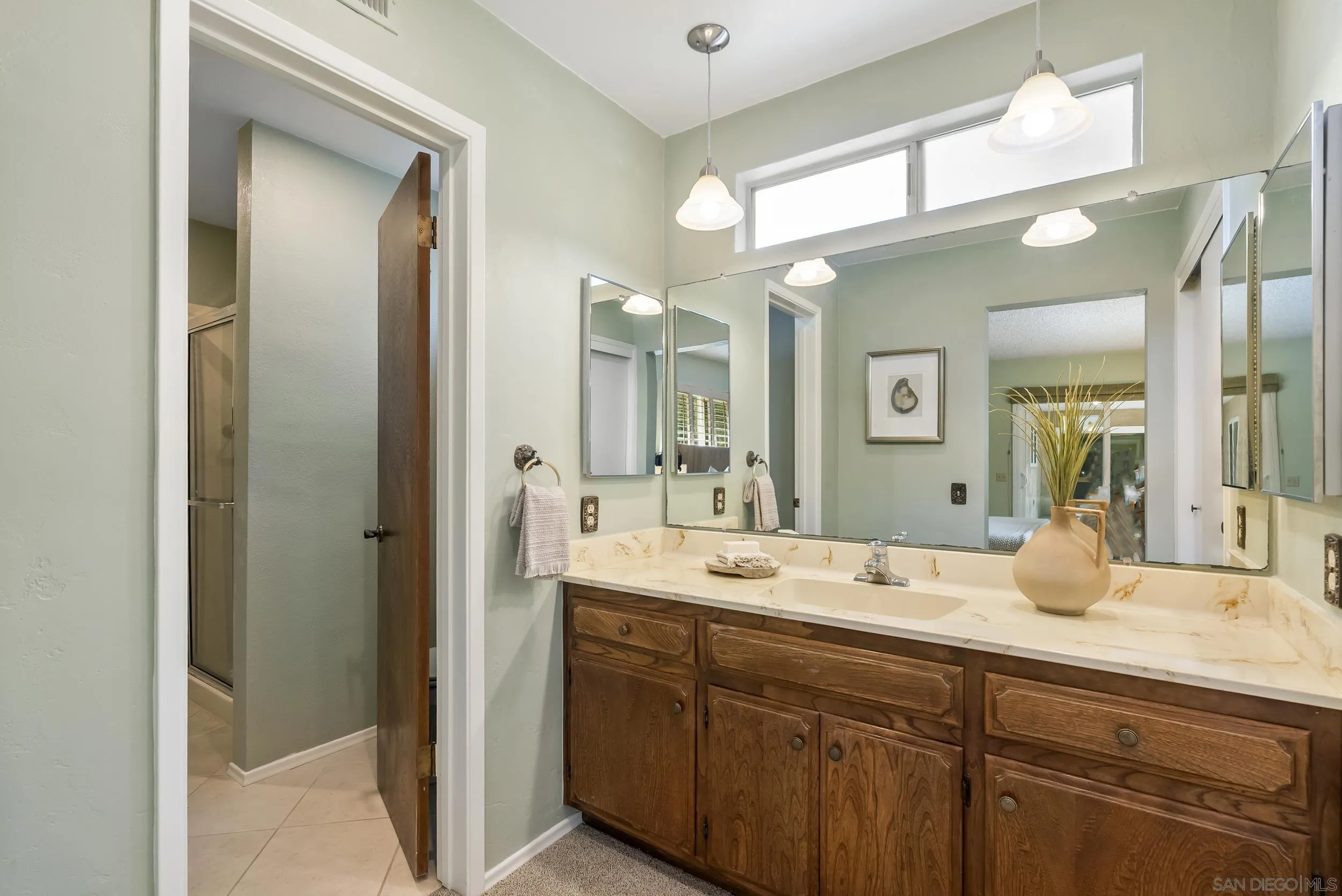 https://cdn.realtyfeed.com/cdn/127/260010326/7c08eaee62a36a63e30405dc30c36c46.webp