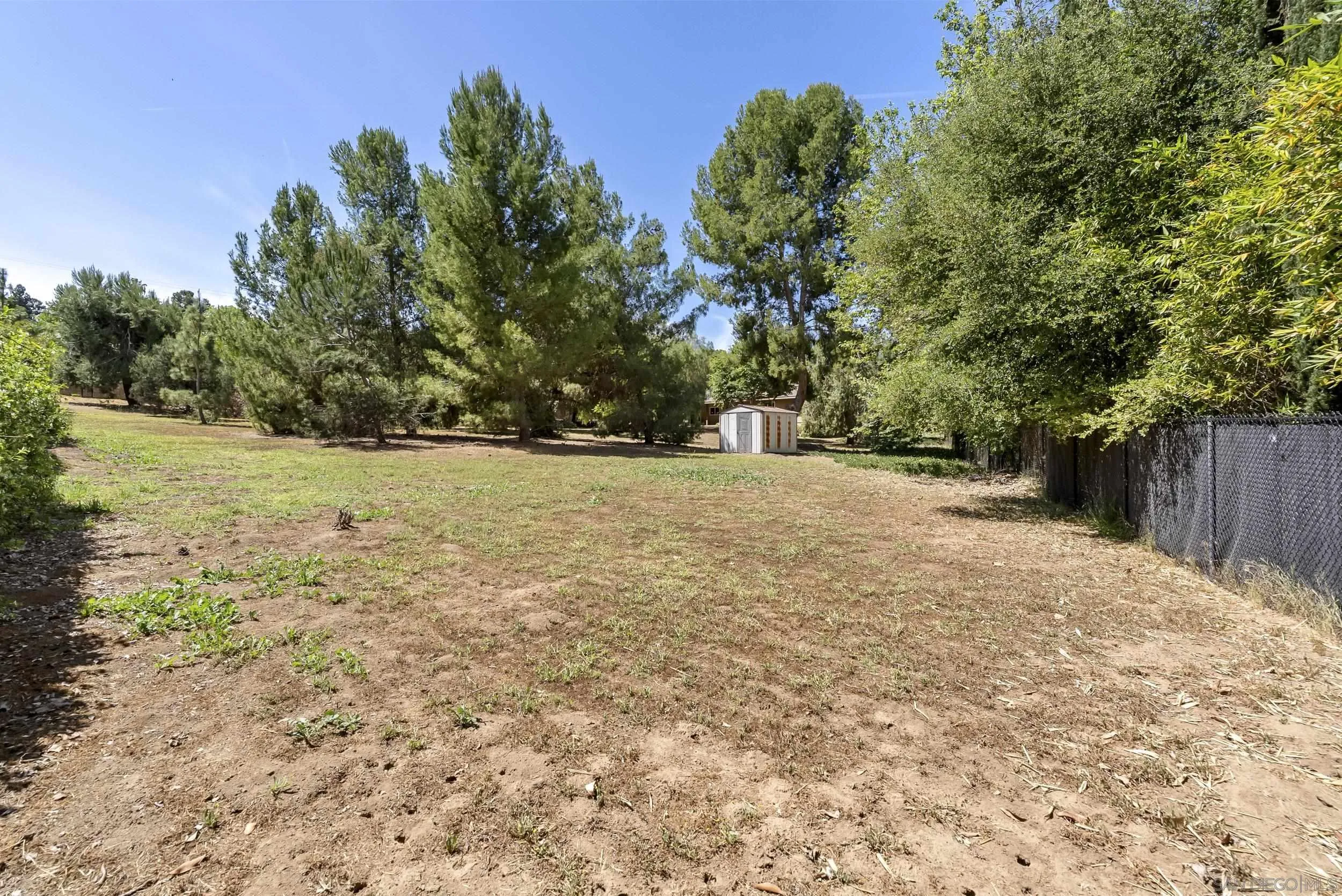 https://cdn.realtyfeed.com/cdn/127/260010326/824d7dc681b3c689370b61250de0dd5e.webp