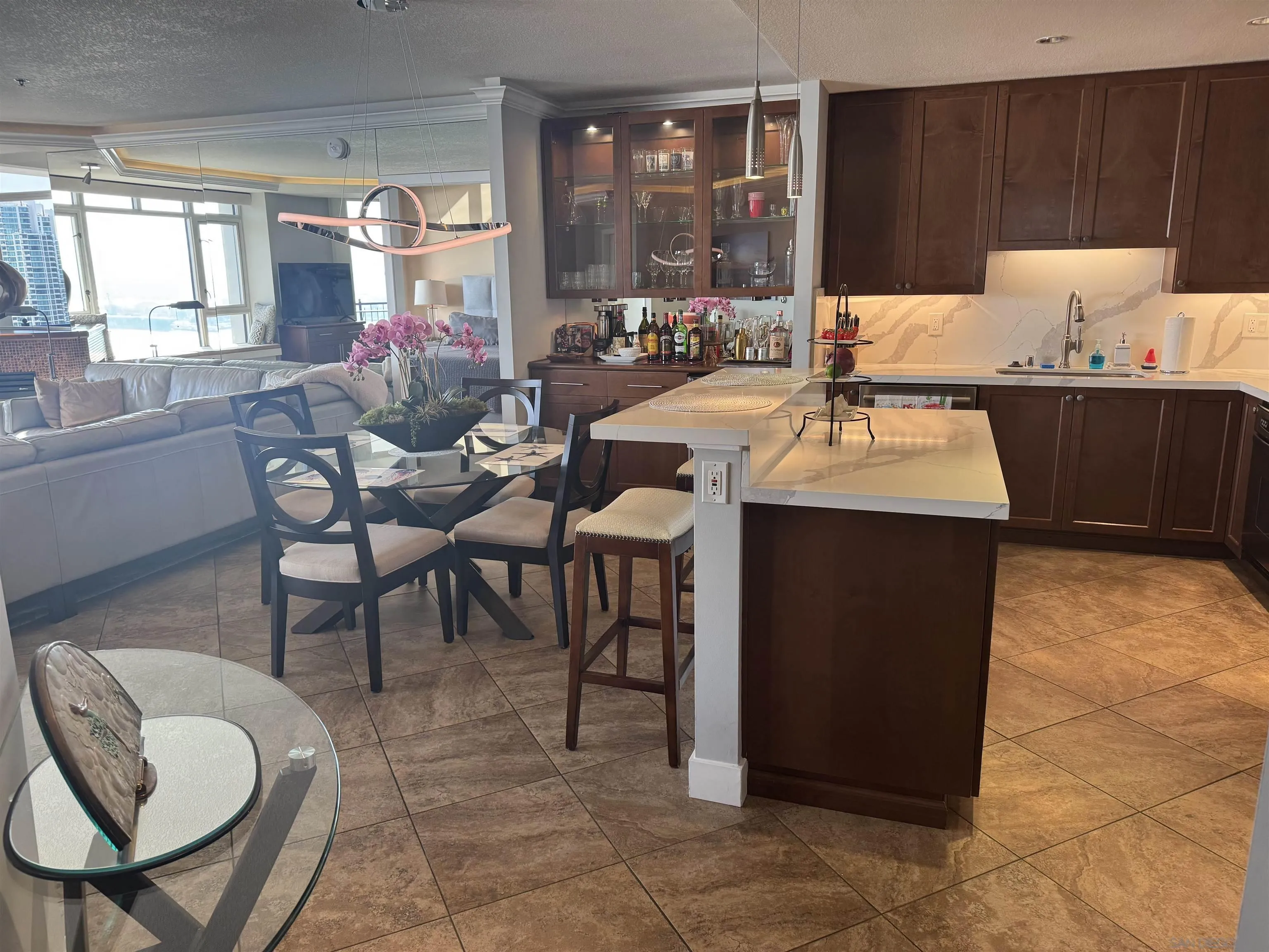 Photo #7: 260010333 Listing: Photo #7