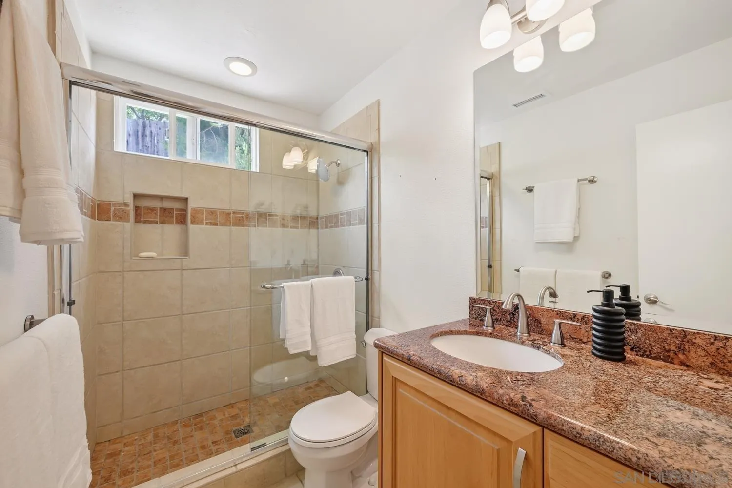 https://cdn.realtyfeed.com/cdn/127/260010336/cb86f583409a4c8df2d3f6fe71fc32d2.webp