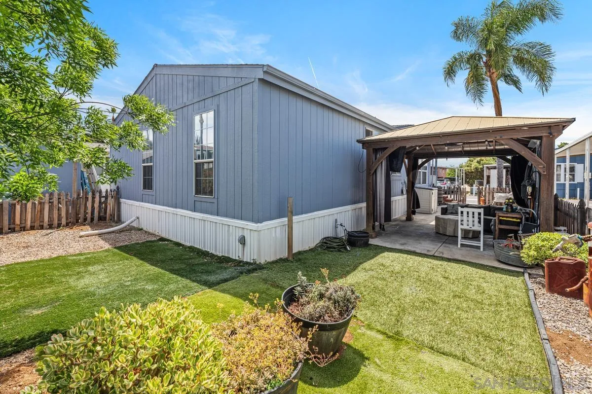 https://cdn.realtyfeed.com/cdn/127/260010338/8e3d8ecfae8c04abc99209954bb582a2.webp