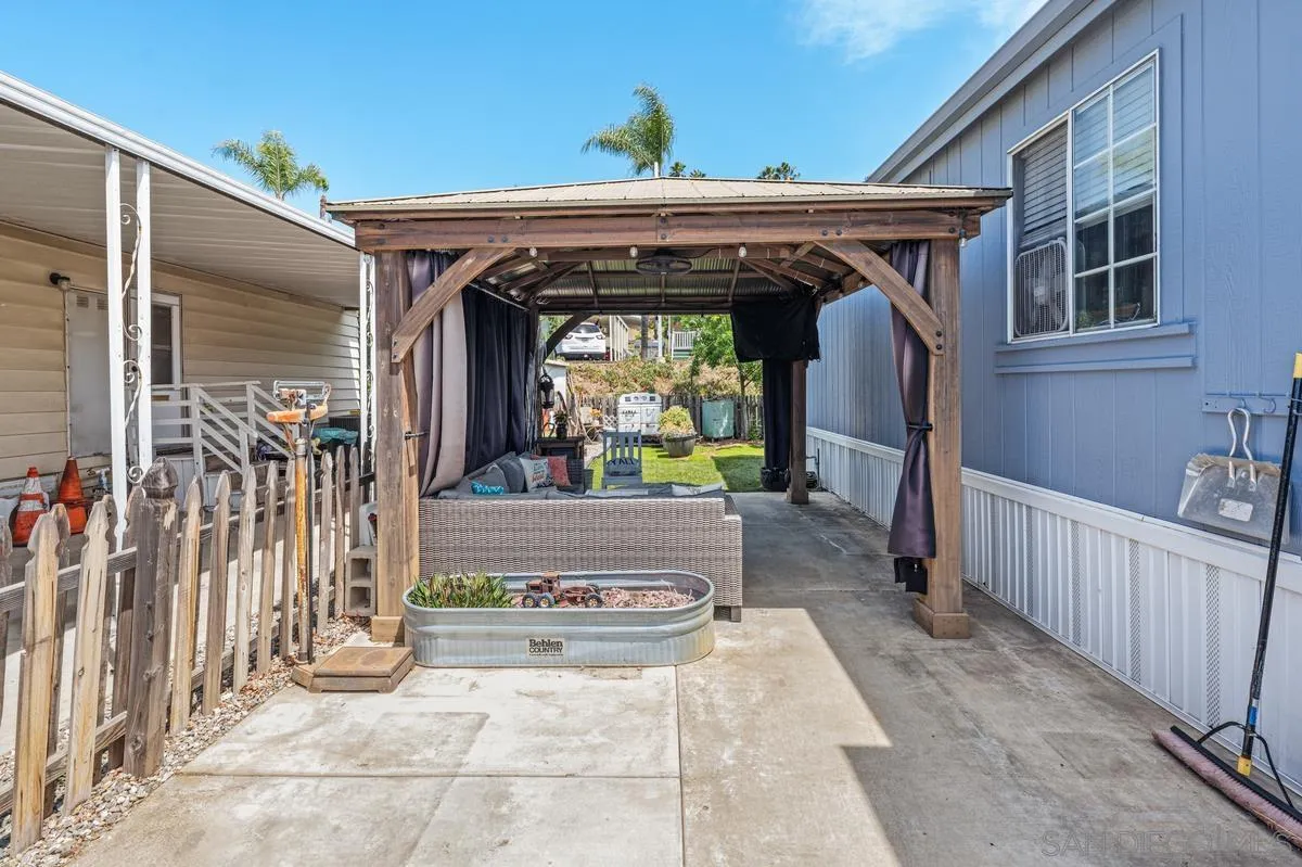 https://cdn.realtyfeed.com/cdn/127/260010338/b077810ad5d12309653977110cca654c.webp
