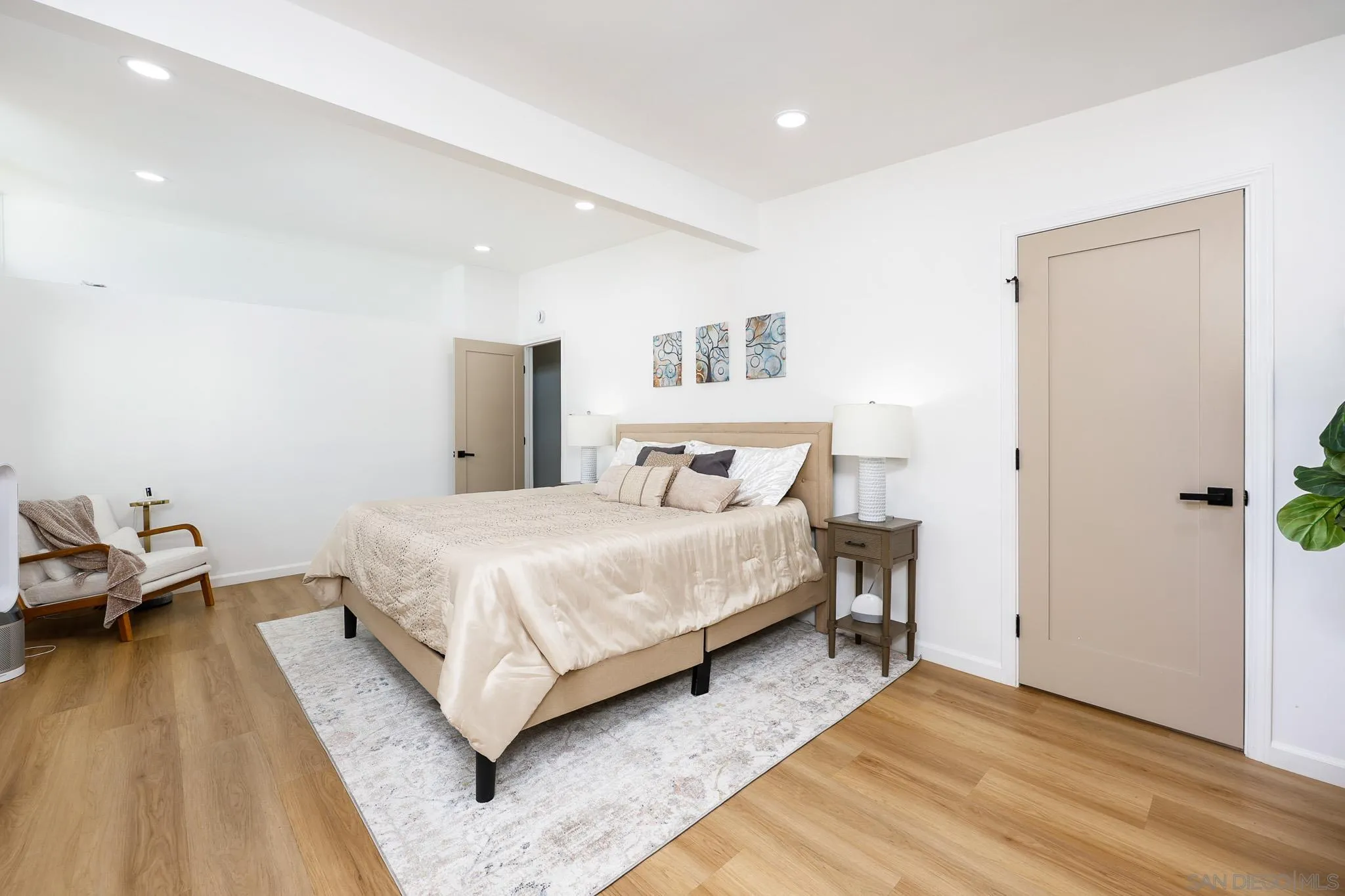 https://cdn.realtyfeed.com/cdn/127/260010343/c739eda1250d8271c746ea0d5a0053ce.webp