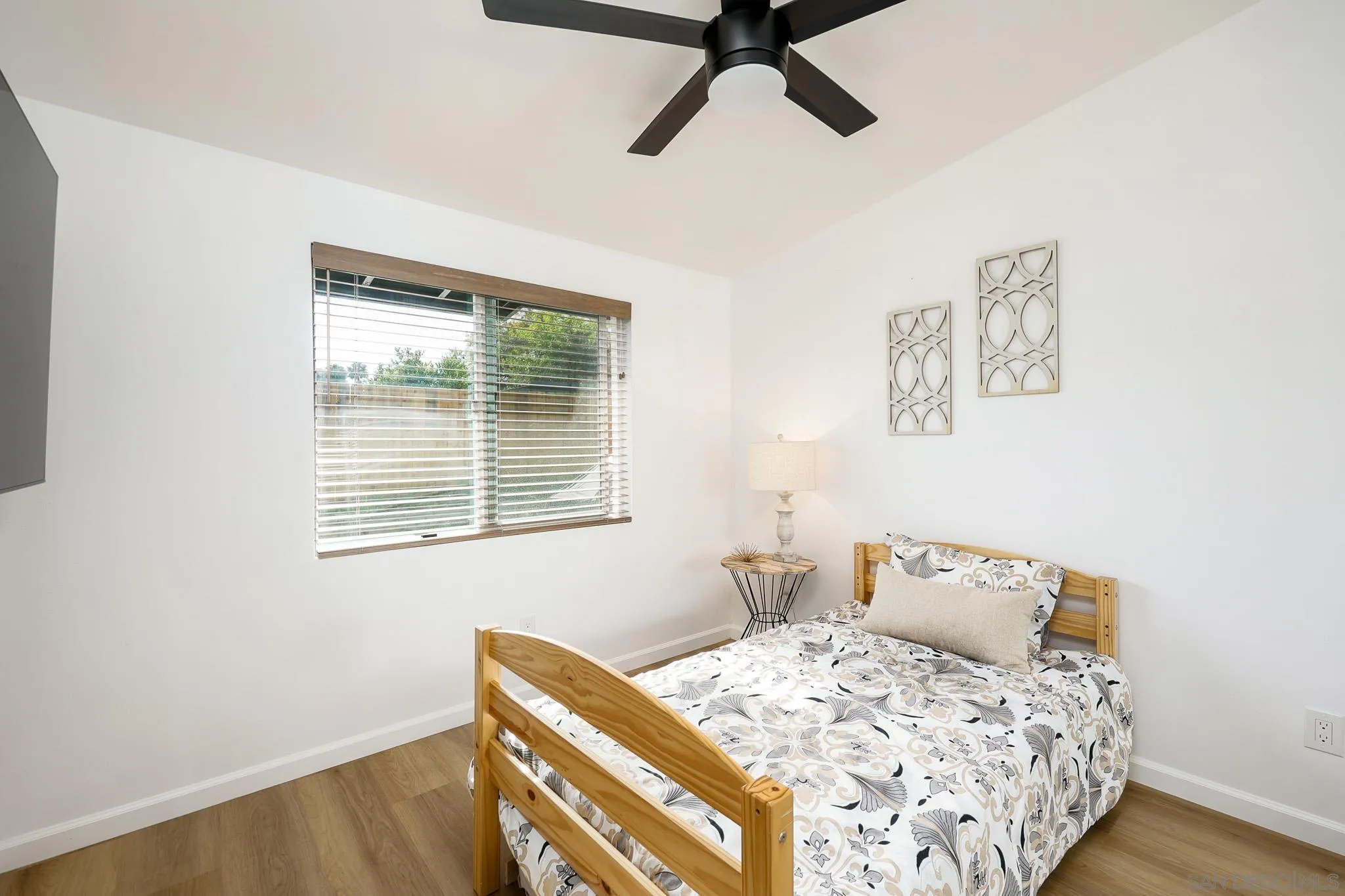 https://cdn.realtyfeed.com/cdn/127/260010343/c94ef80a5b69f3b93a50d855fe34ff93.webp